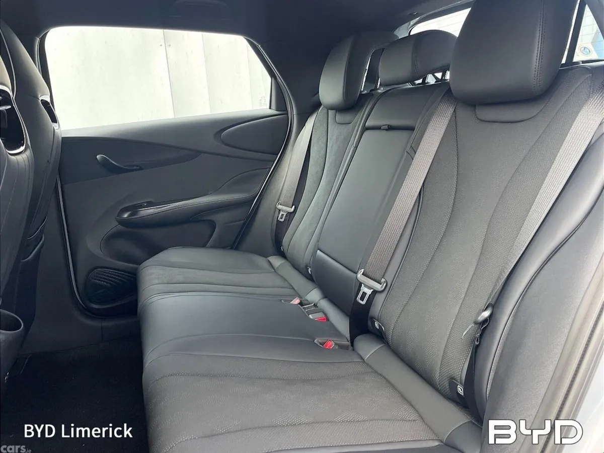 BYD DOLPHIN Hatchback, Electric, 2025, Silver