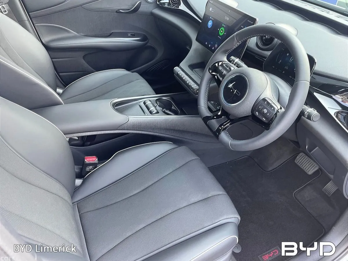 BYD DOLPHIN Hatchback, Electric, 2025, Silver