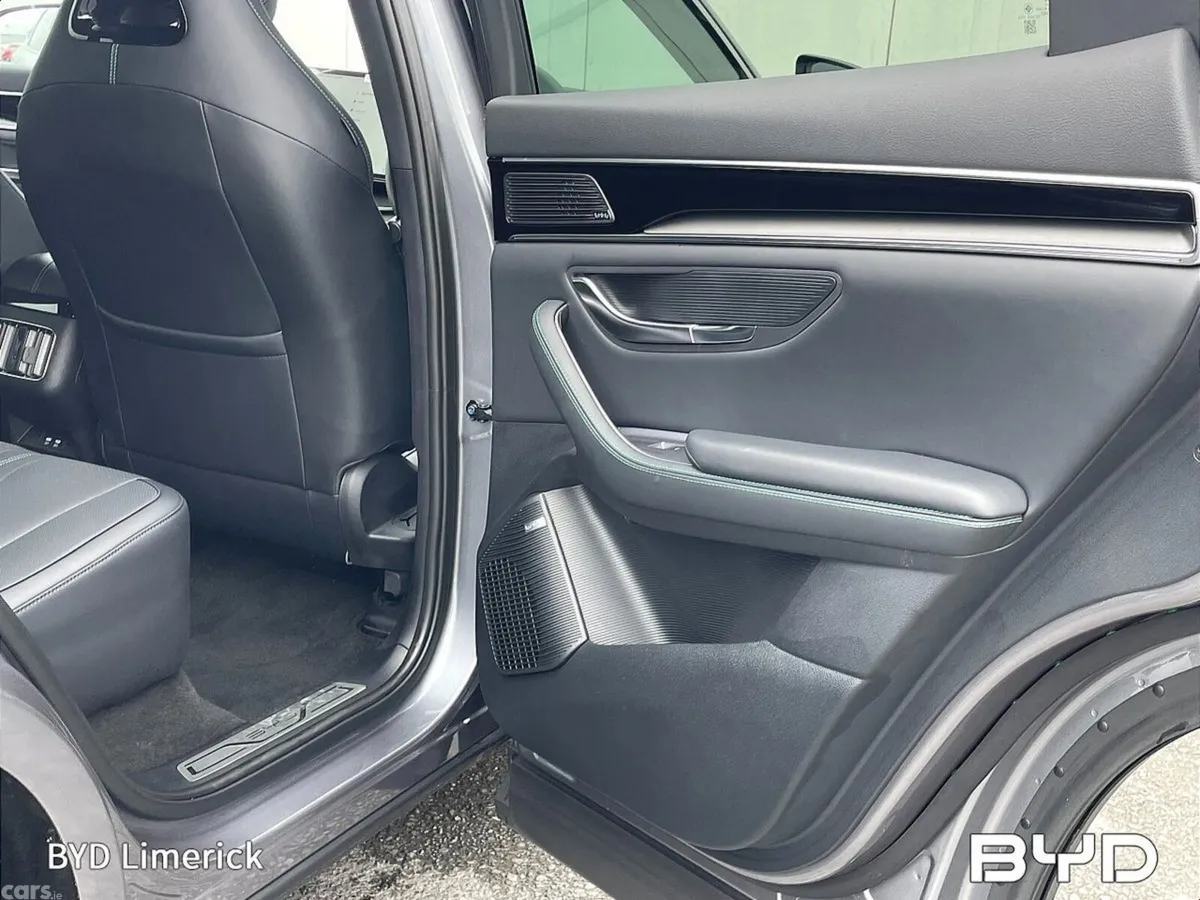 BYD SEAL U SUV, Petrol Plug-in Hybrid, 2024, Grey
