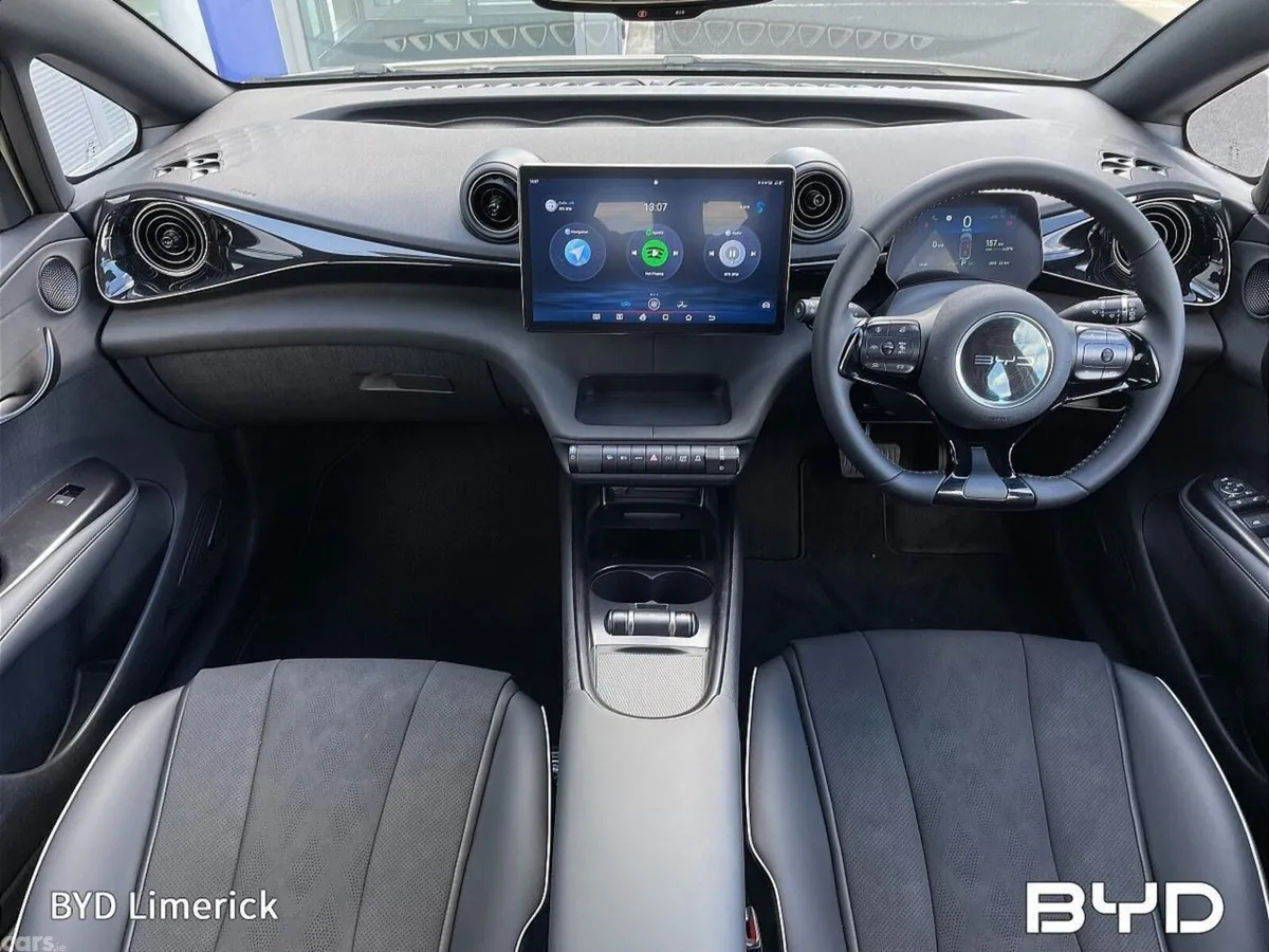 BYD DOLPHIN Hatchback, Electric, 2025, White