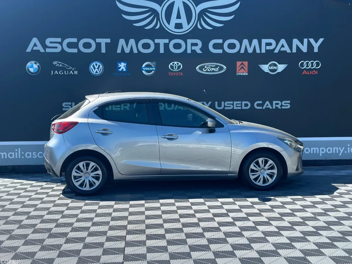 Mazda Demio Hatchback, Petrol, 2014, Grey