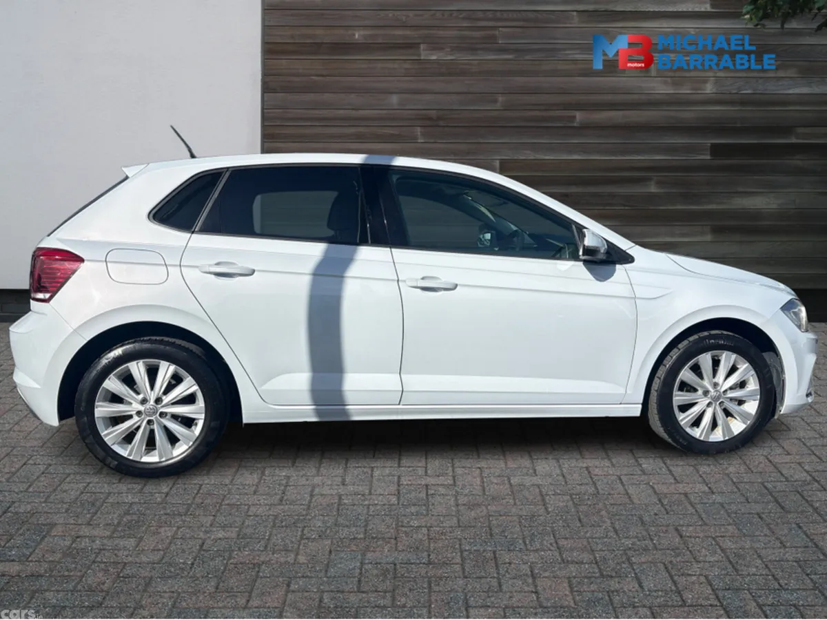 Volkswagen Polo Hatchback, Petrol, 2018, White