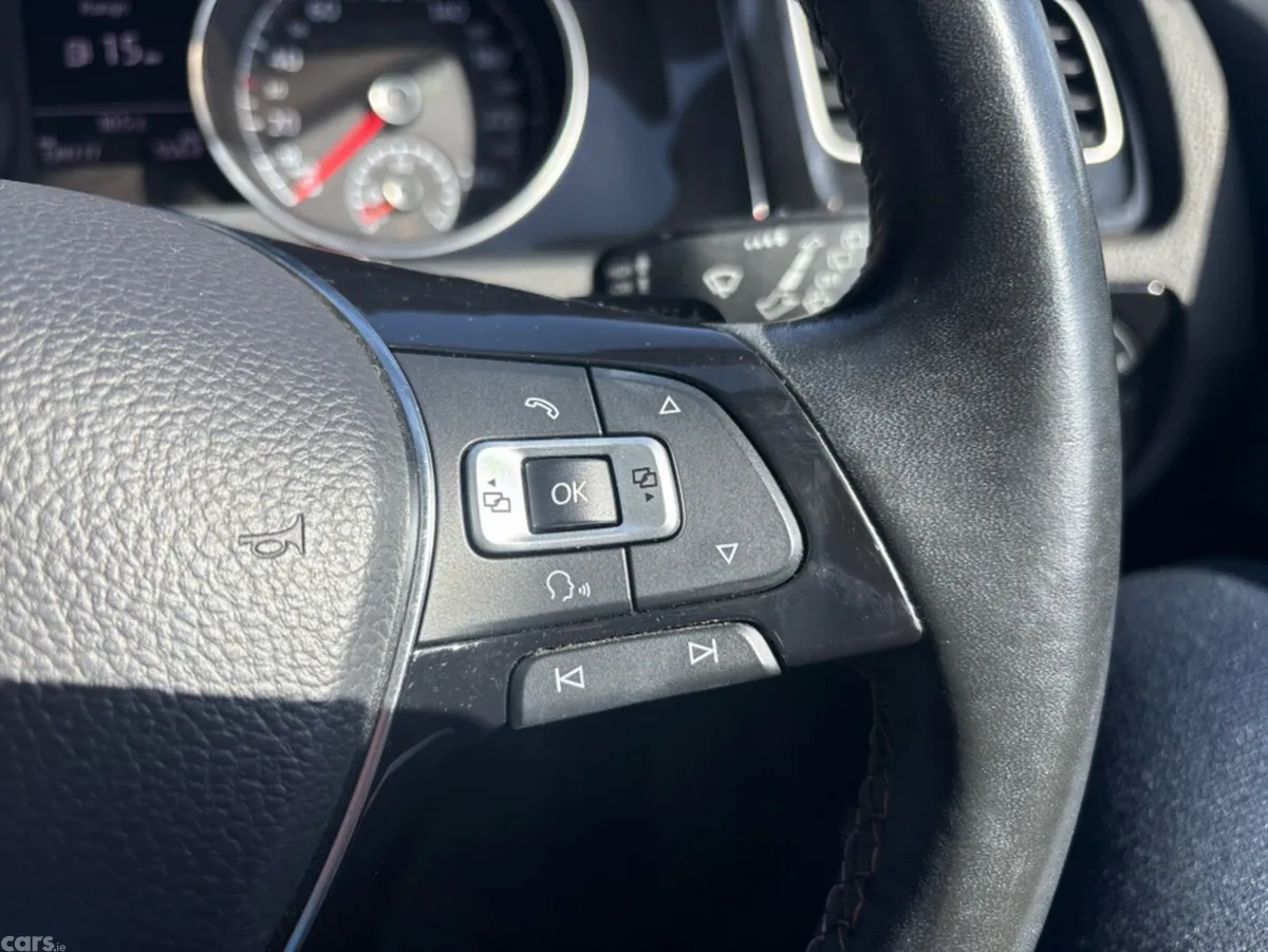 Volkswagen Golf Hatchback, Petrol, 2014, White