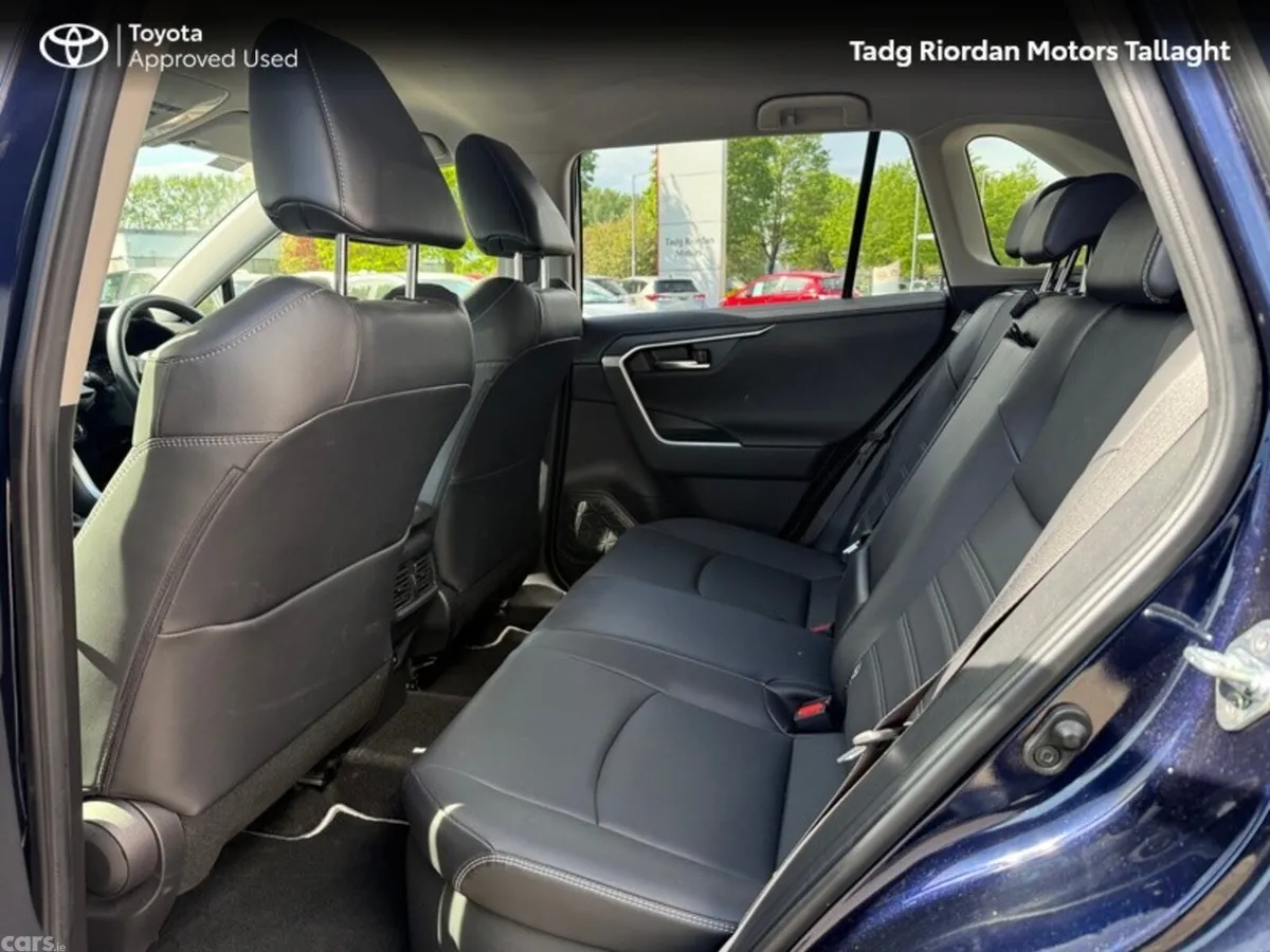 Toyota RAV4 SUV, Petrol Hybrid, 2023, Blue