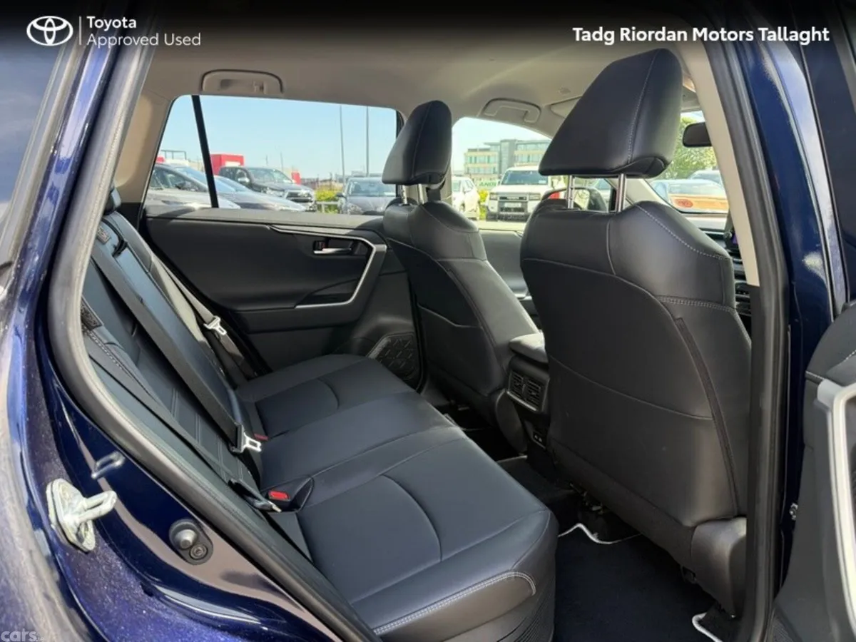 Toyota RAV4 SUV, Petrol Hybrid, 2023, Blue