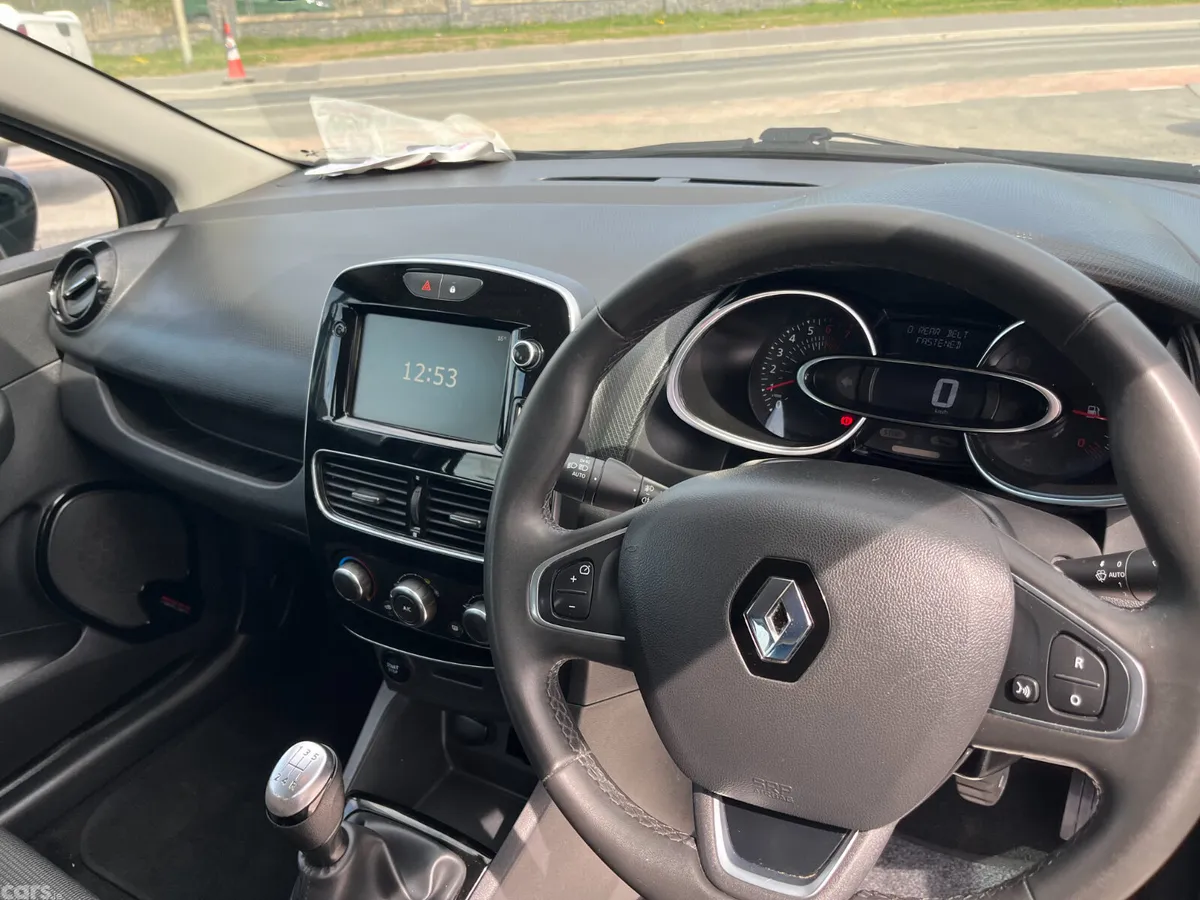 Renault Clio Hatchback, Petrol, 2019, Black
