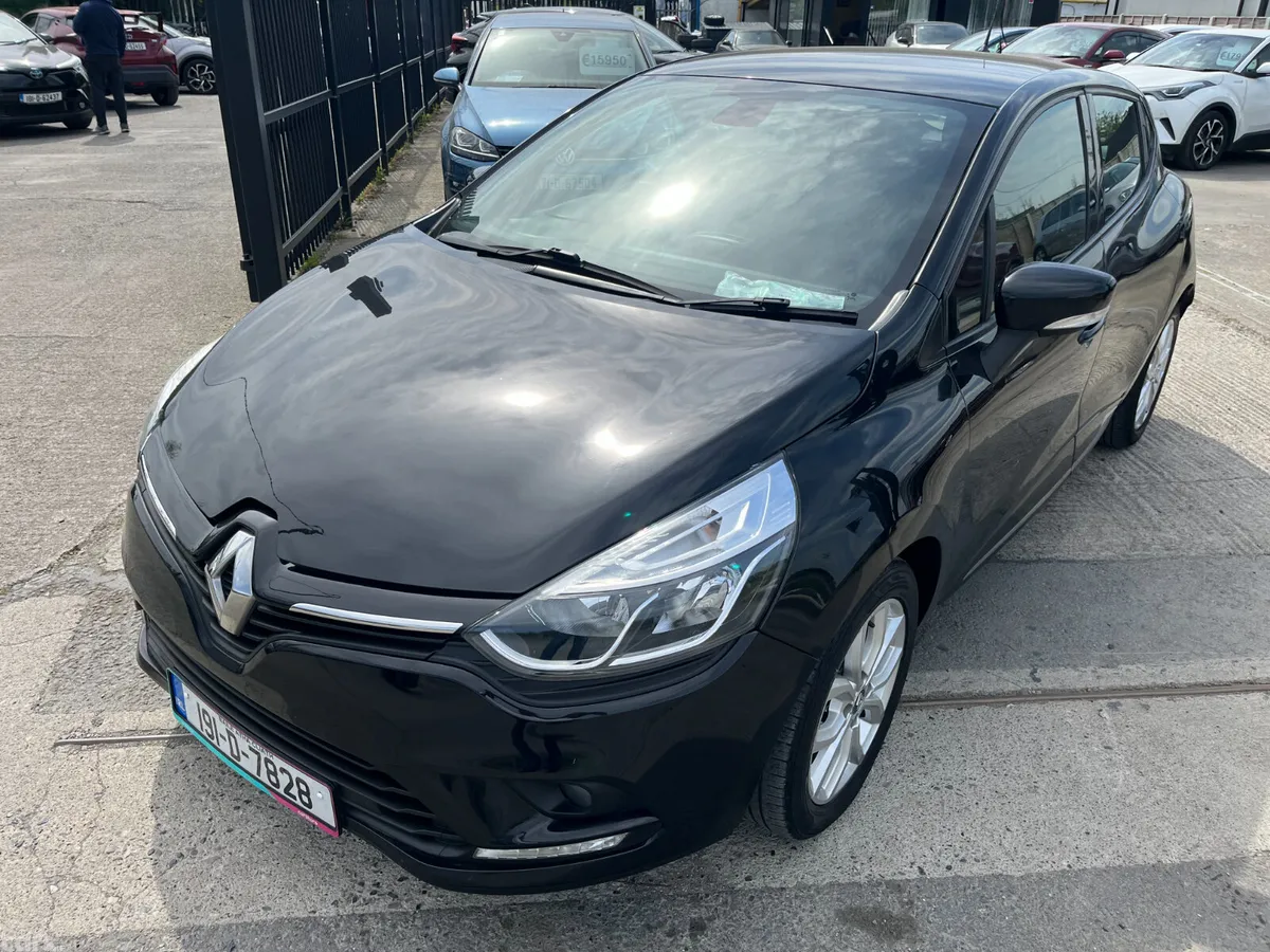 Renault Clio Hatchback, Petrol, 2019, Black