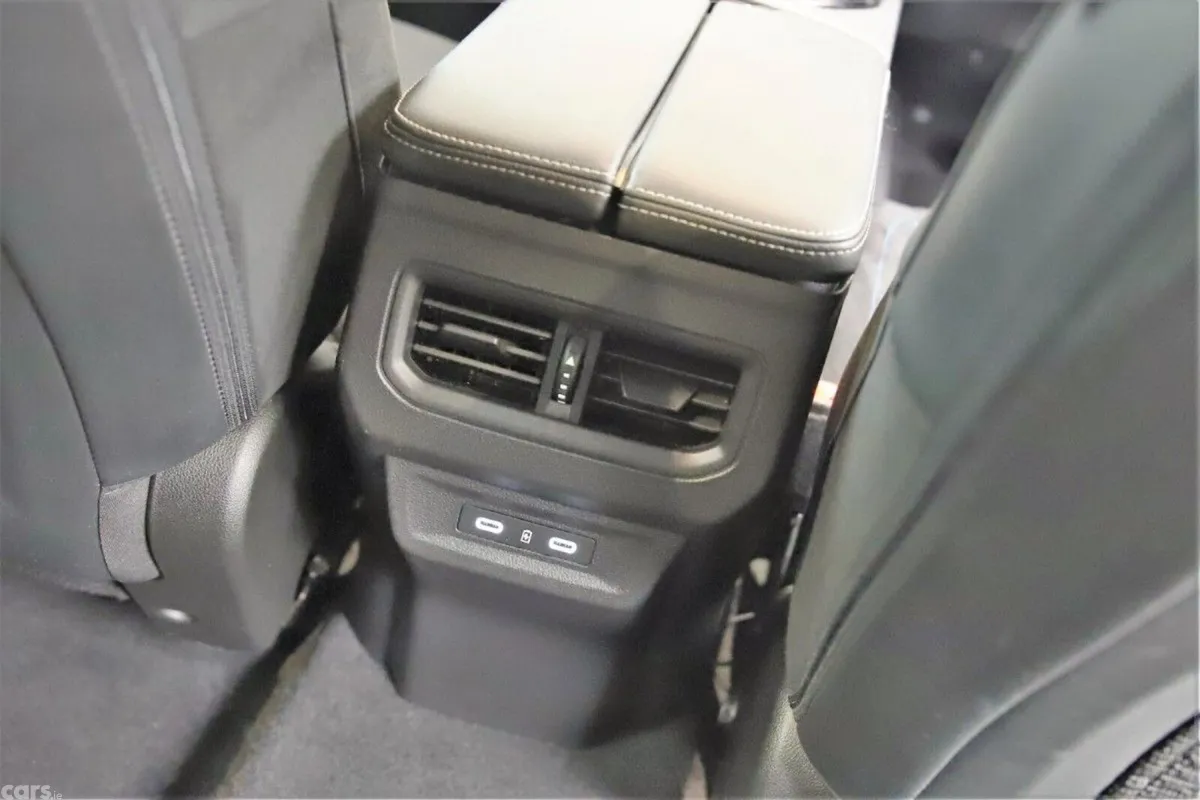 Renault Austral SUV, Petrol, 2025, Red