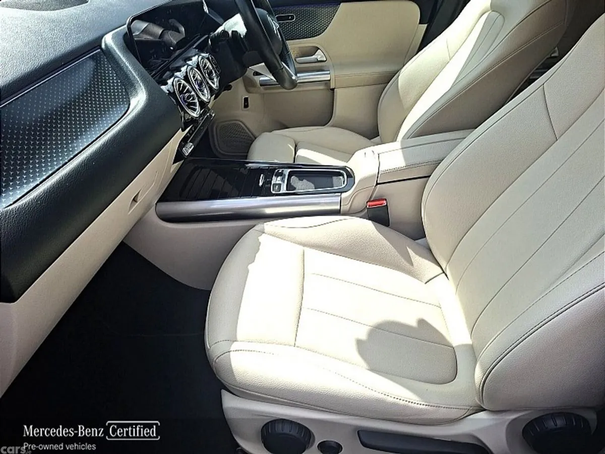 Mercedes-Benz GLA SUV, Diesel, 2024, Blue