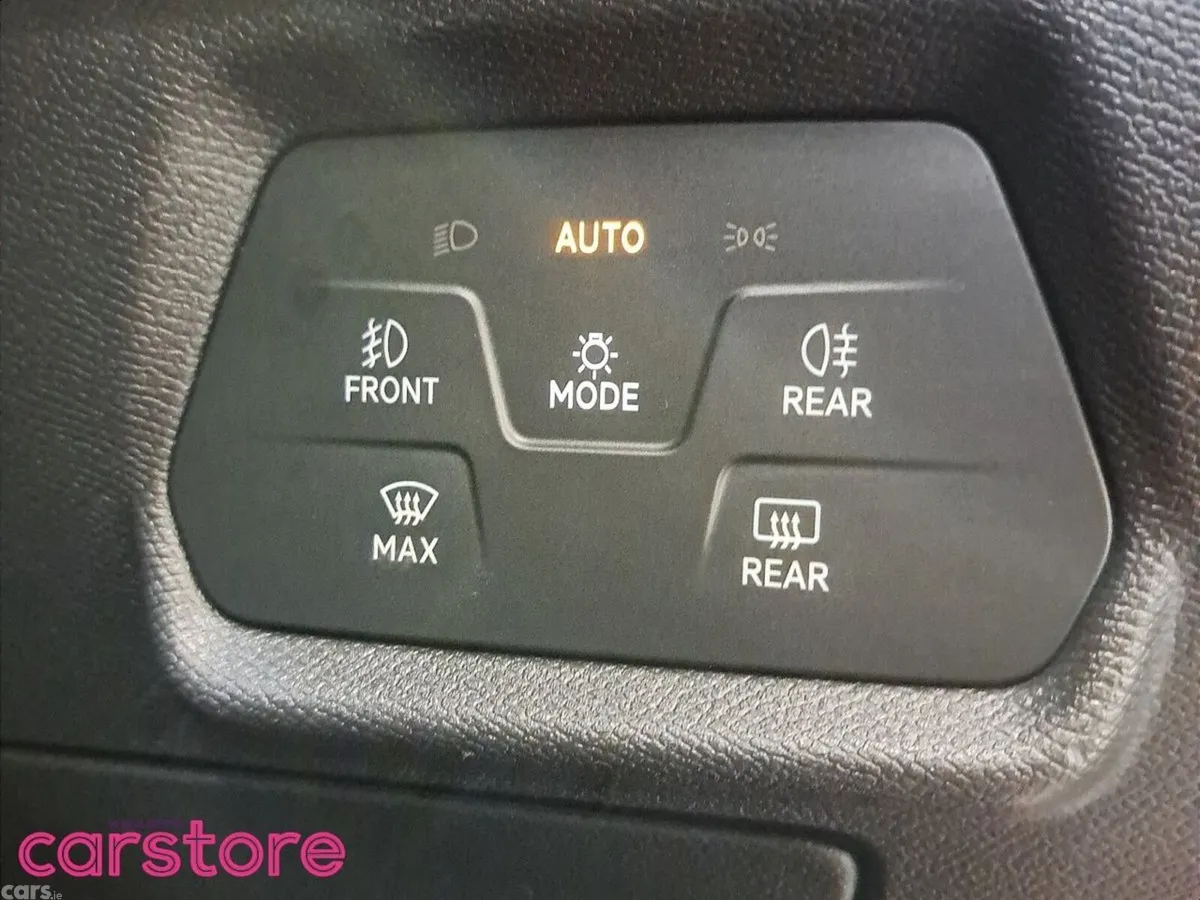 SEAT Leon SUV, Petrol, 2021, Red