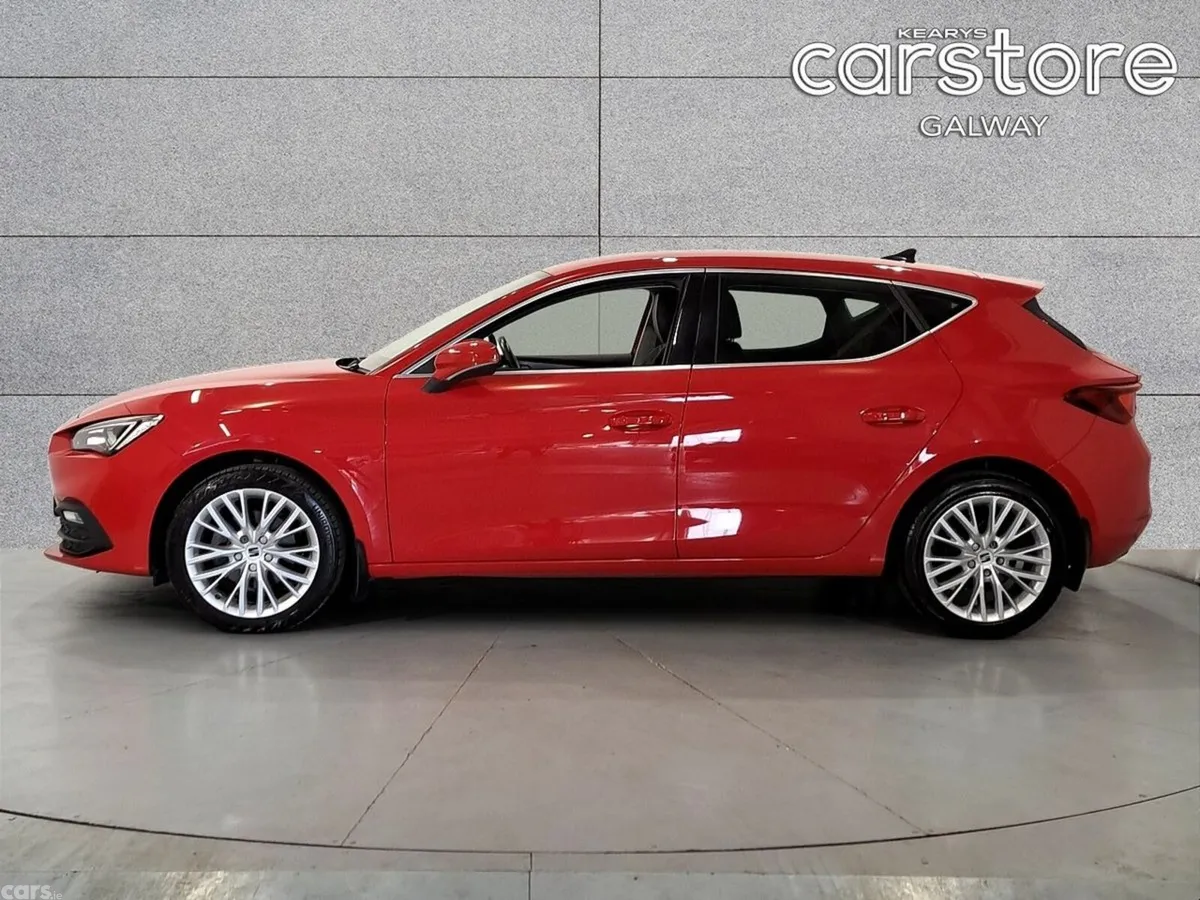 SEAT Leon SUV, Petrol, 2021, Red