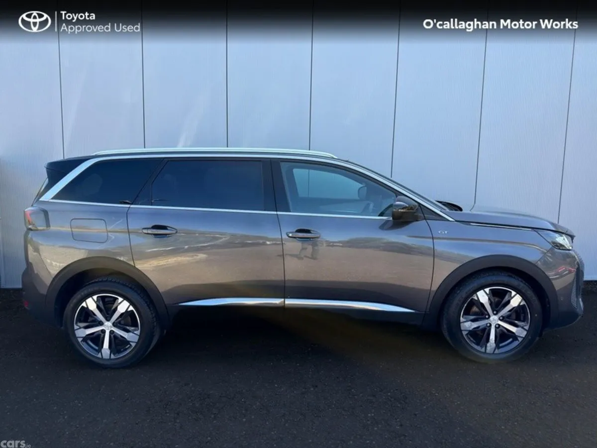 Peugeot 5008 MPV, Diesel, 2021, Grey