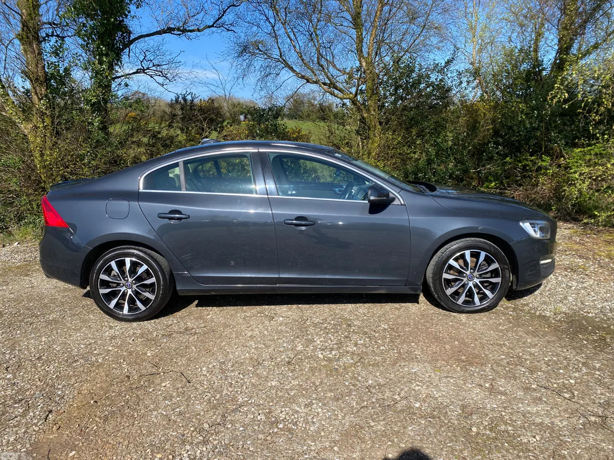 Volvo S60 Saloon, Diesel, 2018, Grey