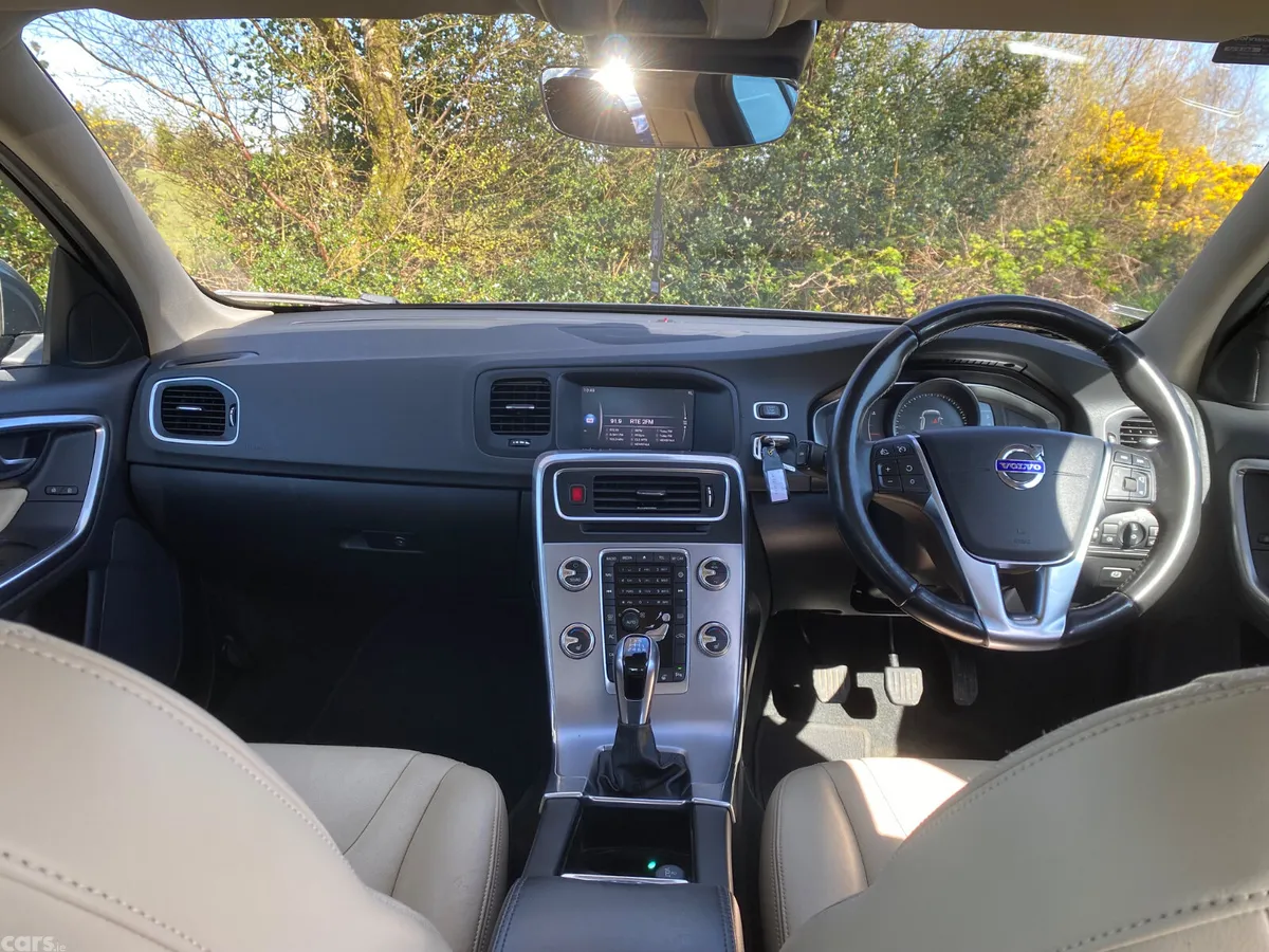 Volvo S60 Saloon, Diesel, 2018, Grey