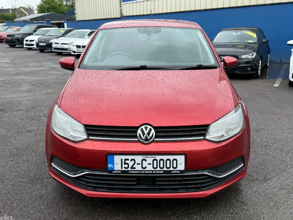 Volkswagen Polo Hatchback, Petrol, 2015, Red