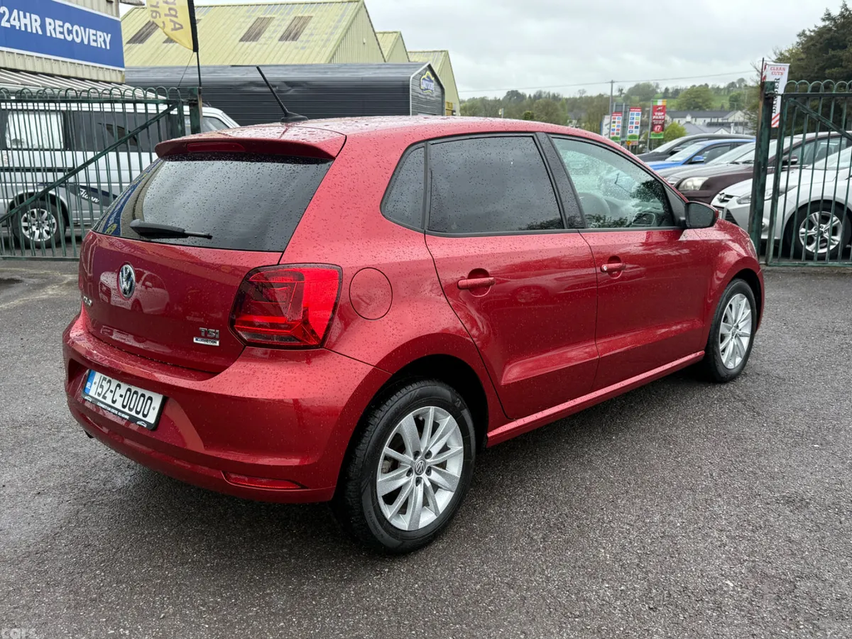 Volkswagen Polo Hatchback, Petrol, 2015, Red