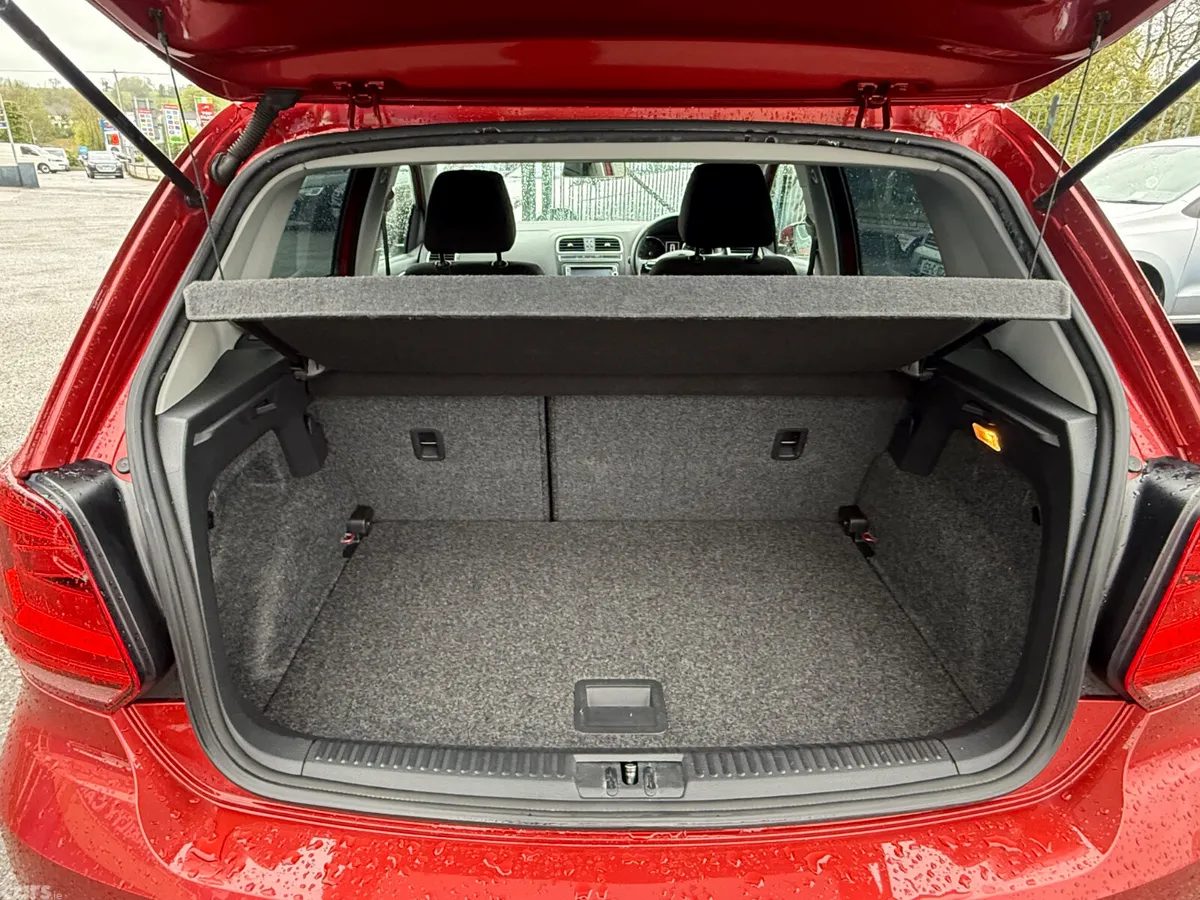Volkswagen Polo Hatchback, Petrol, 2015, Red