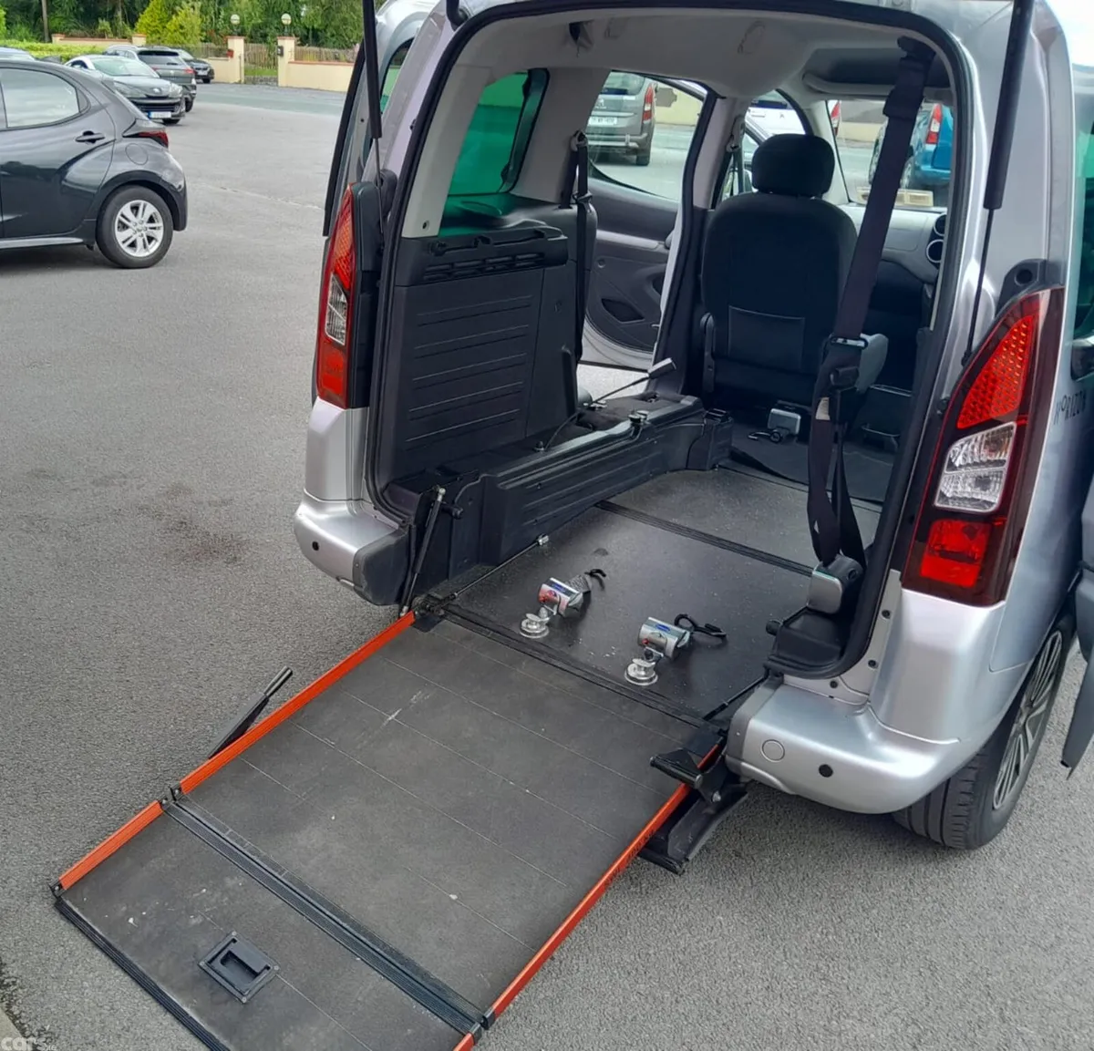 Peugeot Partner Tepee MPV, Diesel, 2017, Silver