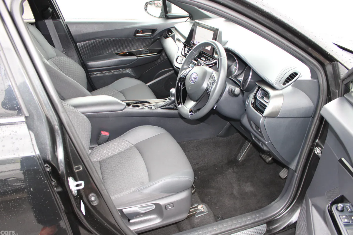 Toyota C-HR Hatchback, Petrol Hybrid, 2023, Black
