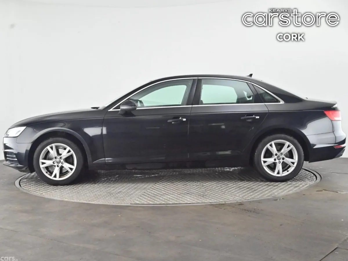 Audi A4 Saloon, Petrol, 2017, Black