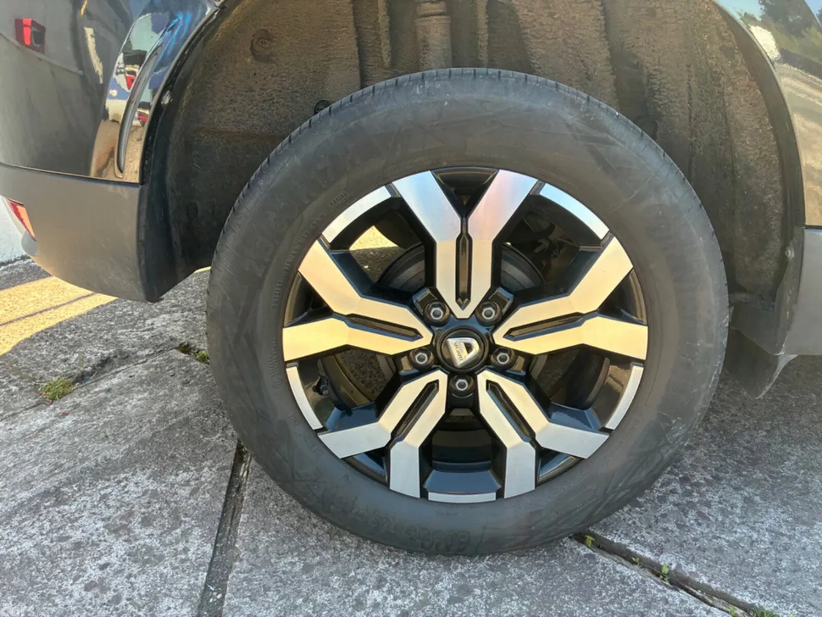 Dacia Duster MPV, Petrol, 2022, Black
