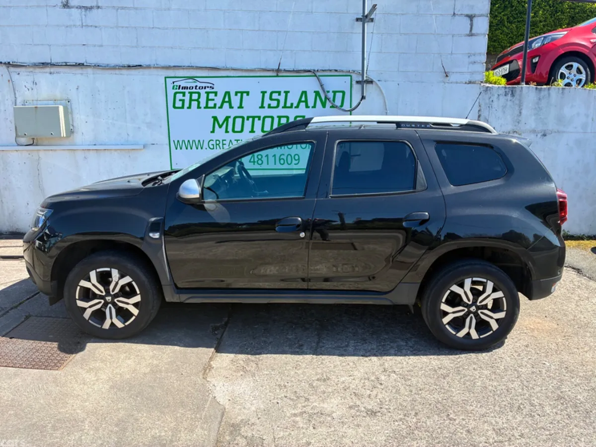 Dacia Duster MPV, Petrol, 2022, Black