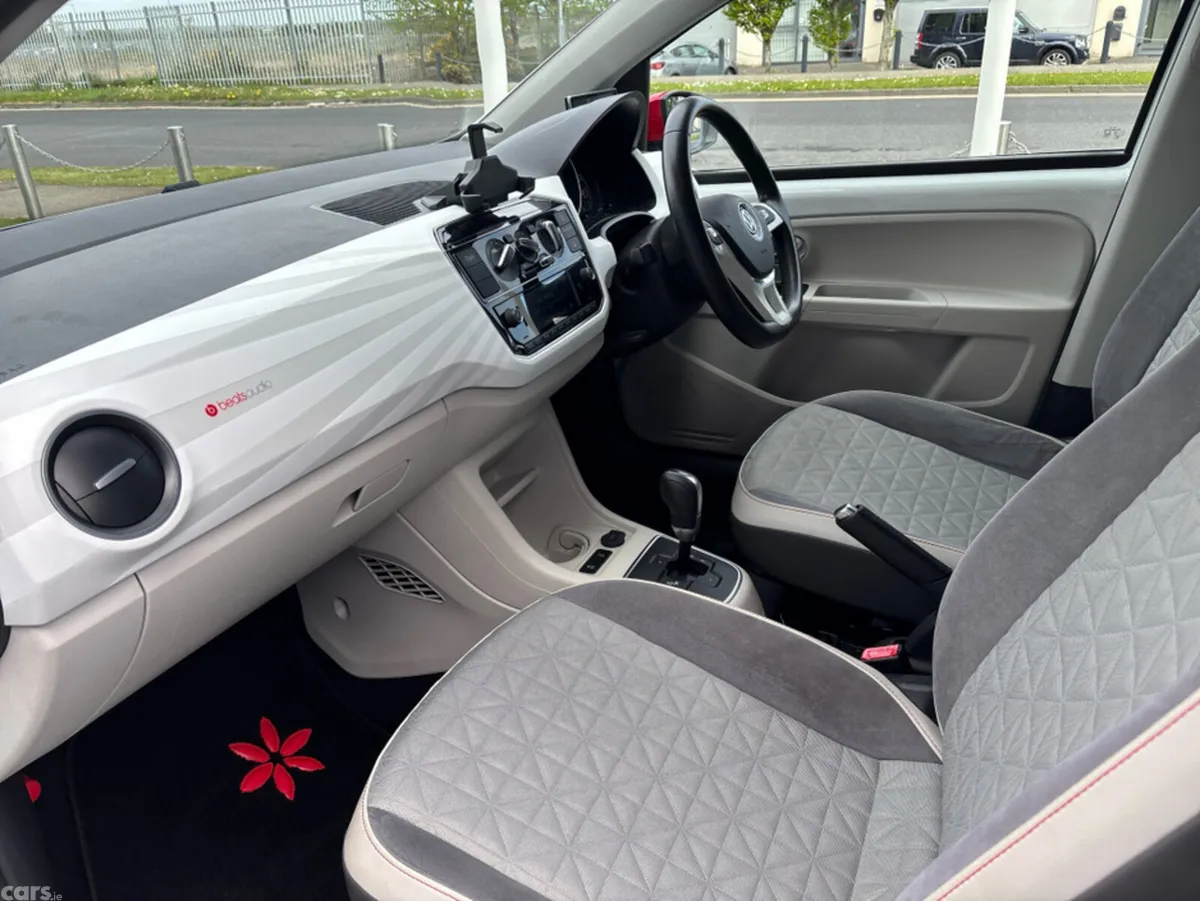 Volkswagen up! Hatchback, Petrol, 2017, White