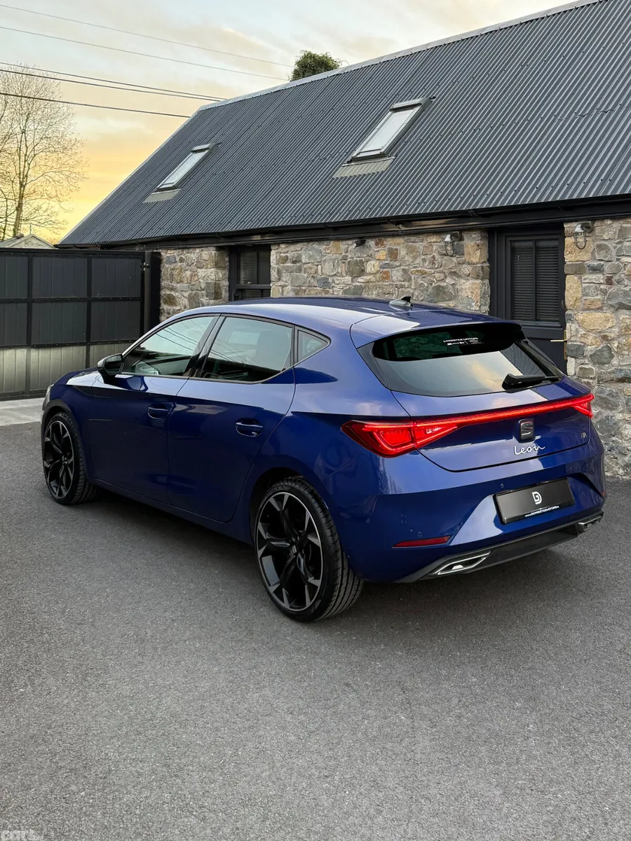 SEAT Leon Estate, Diesel, 2021, Blue