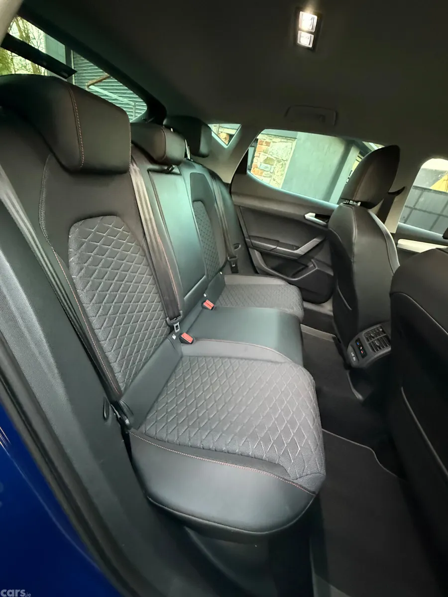 SEAT Leon Estate, Diesel, 2021, Blue
