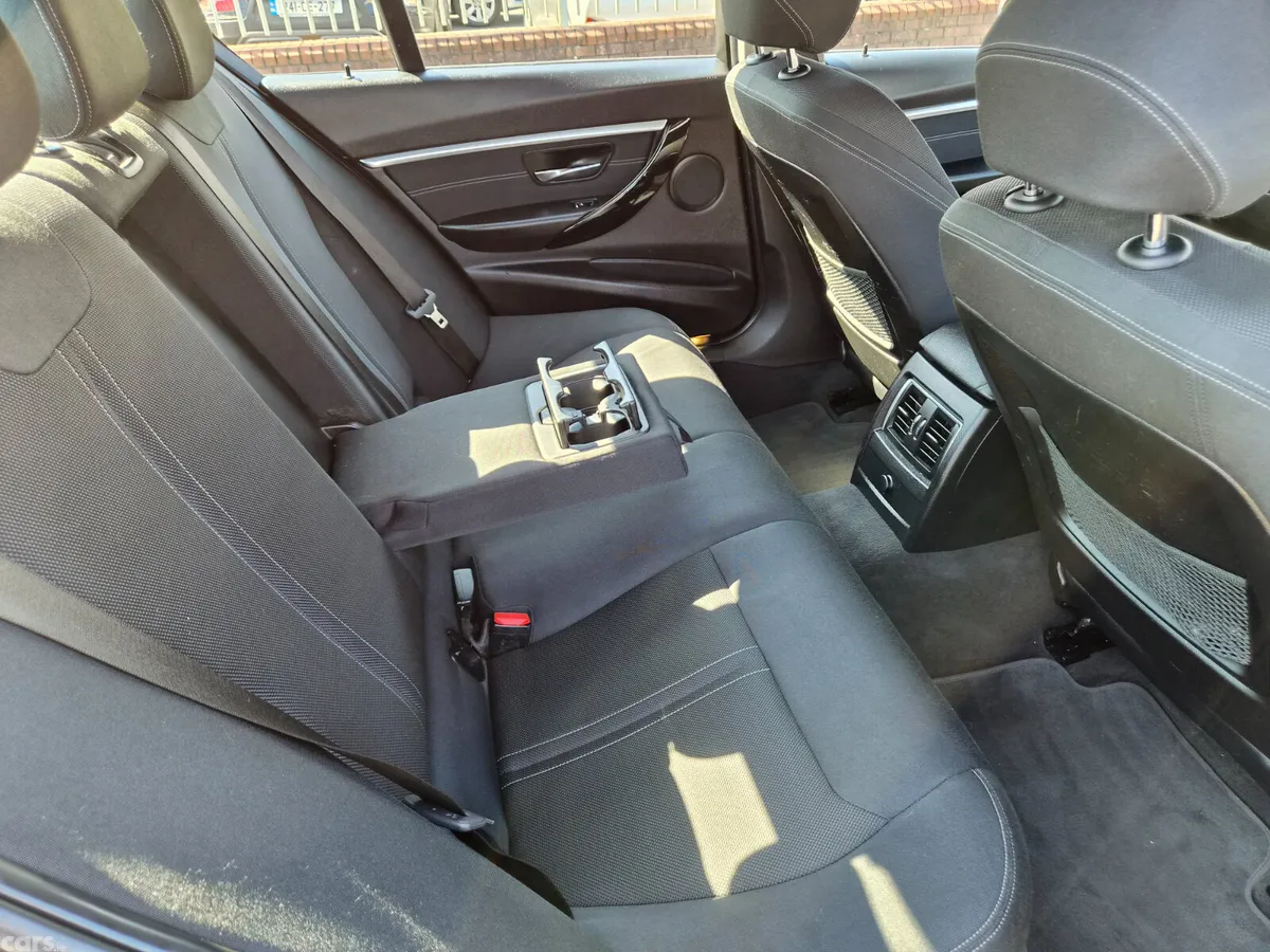 BMW 3-Series Saloon, Petrol Plug-in Hybrid, 2018, Black