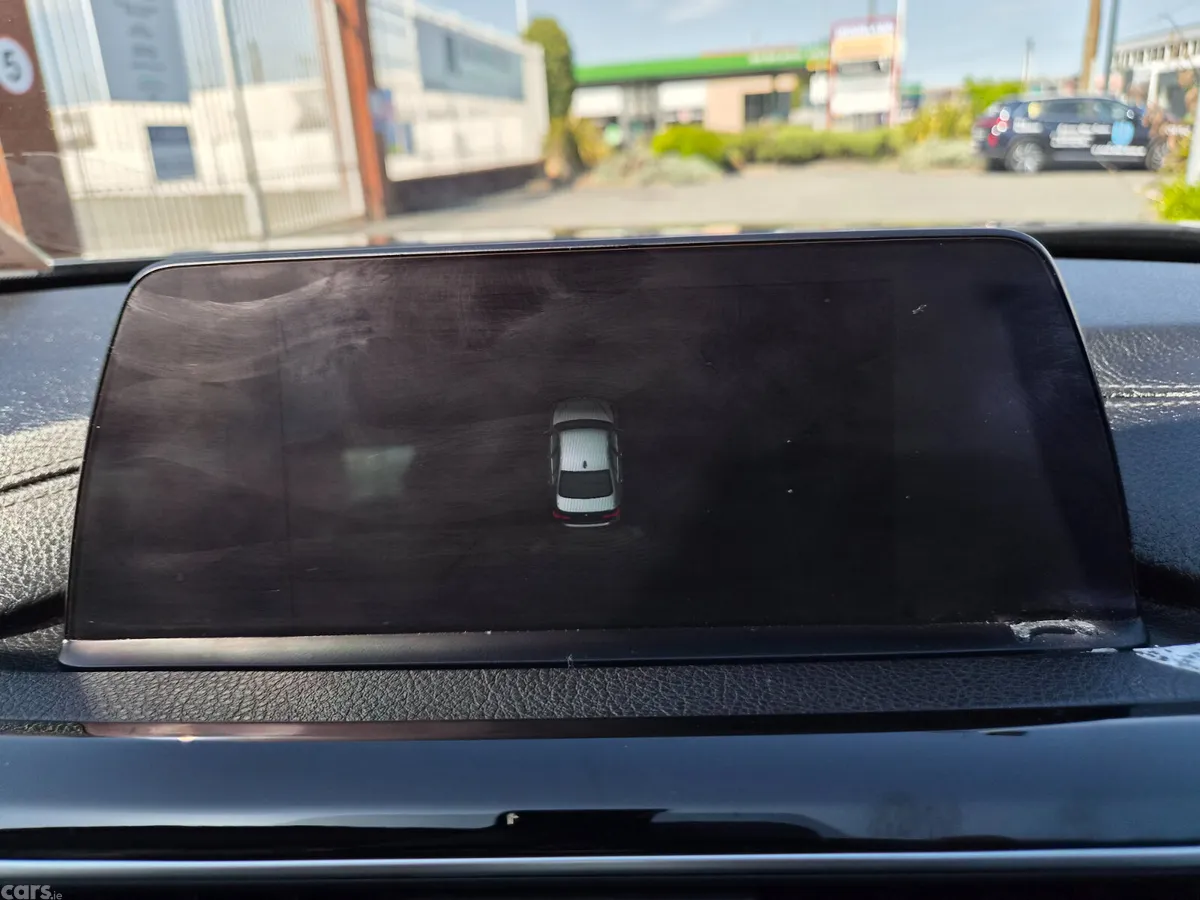 BMW 3-Series Saloon, Petrol Plug-in Hybrid, 2018, Black