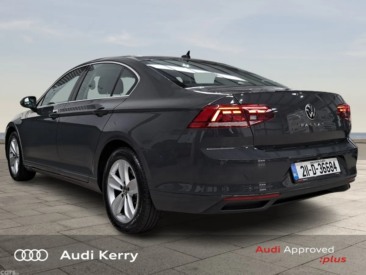 Volkswagen Passat Saloon, Diesel, 2021, Grey