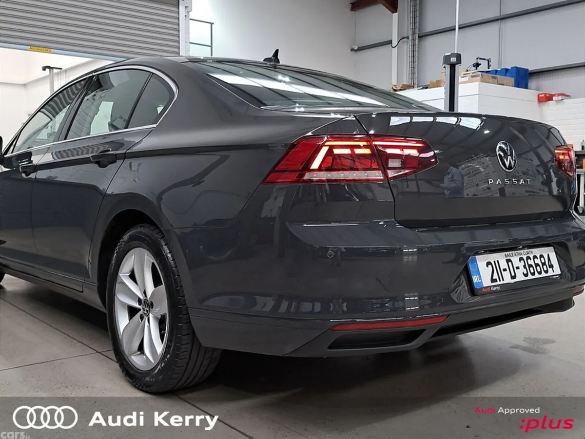 Volkswagen Passat Saloon, Diesel, 2021, Grey