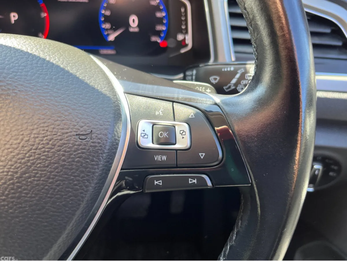 Volkswagen T-Roc SUV, Diesel, 2021, Orange