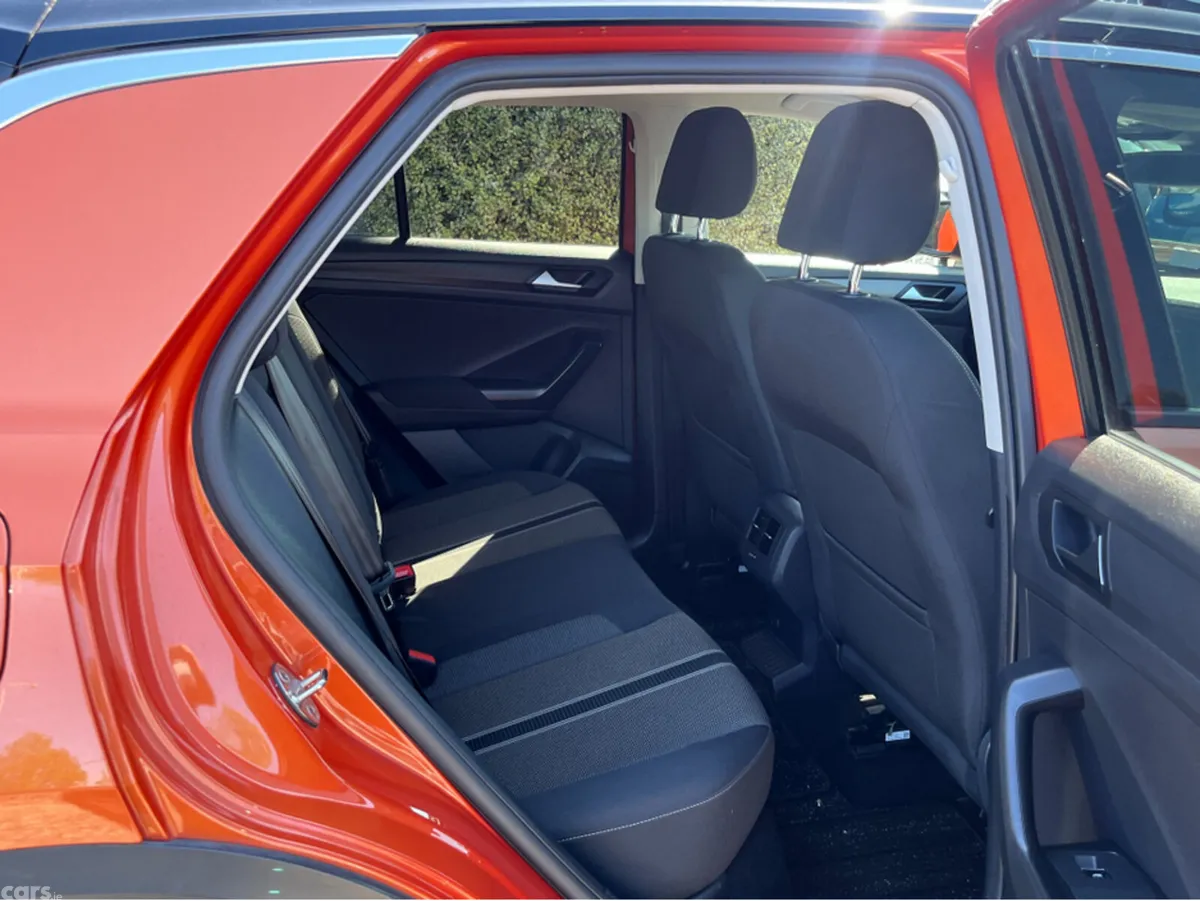 Volkswagen T-Roc SUV, Diesel, 2021, Orange