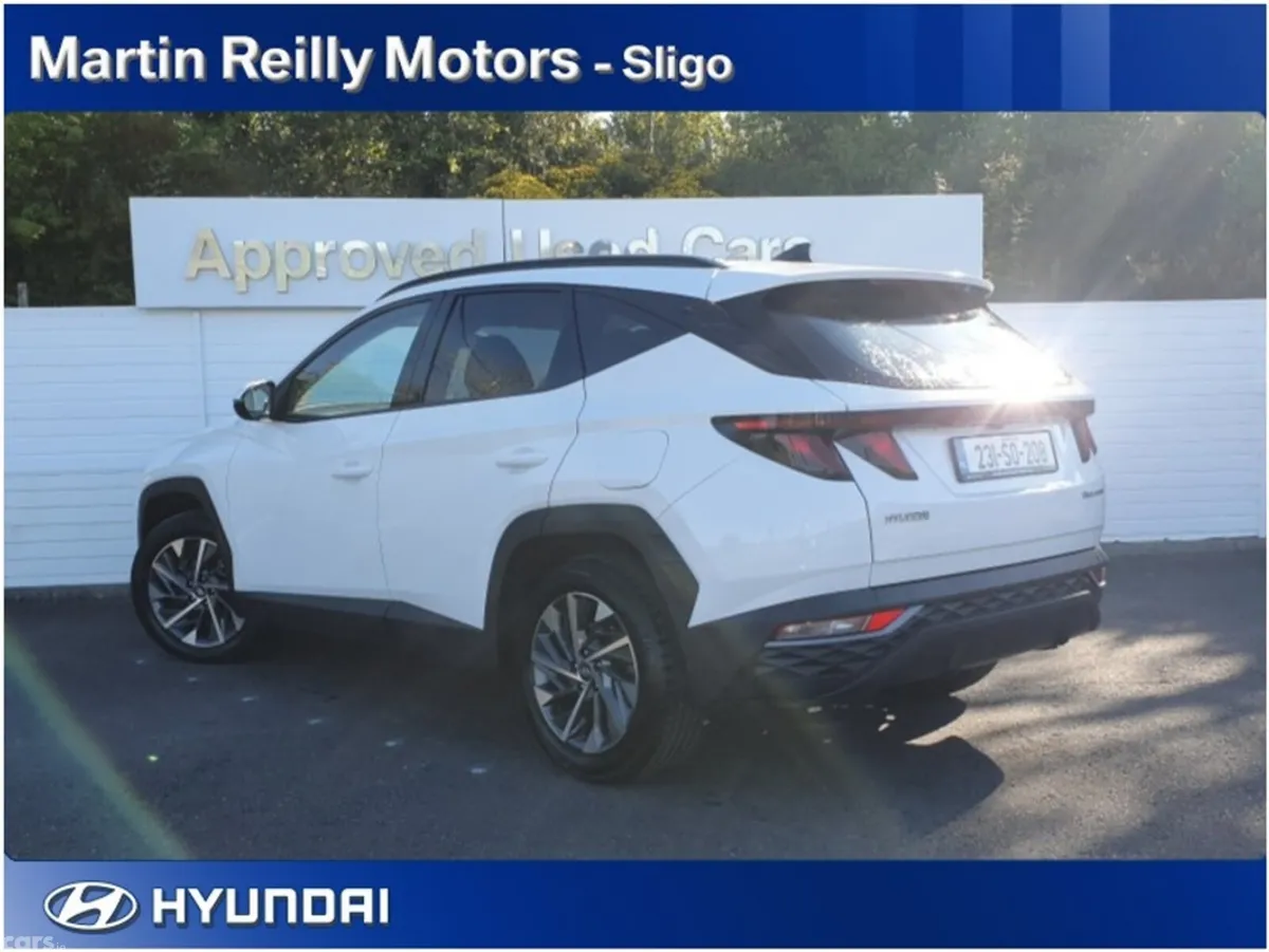 Hyundai Tucson MPV, Diesel, 2023, White