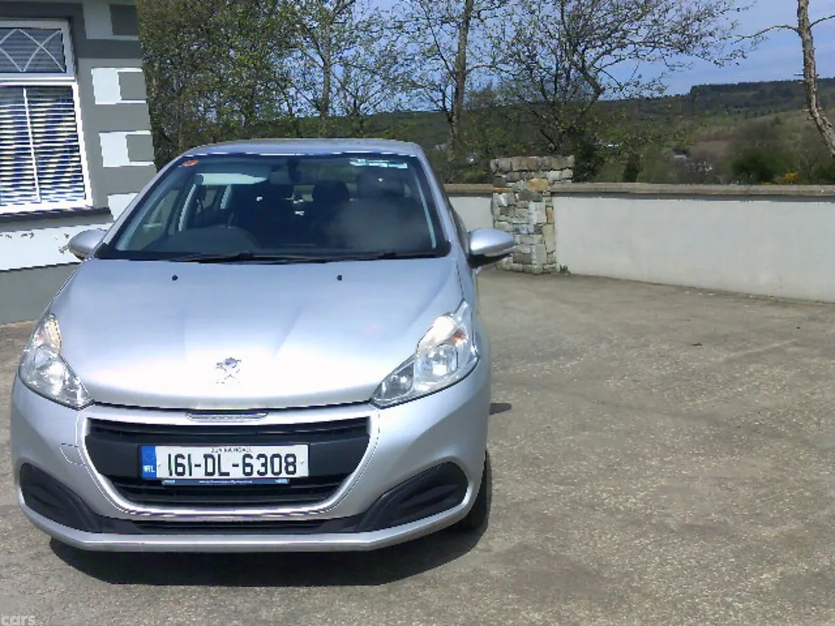 Peugeot 208 Hatchback, Diesel, 2016, Silver