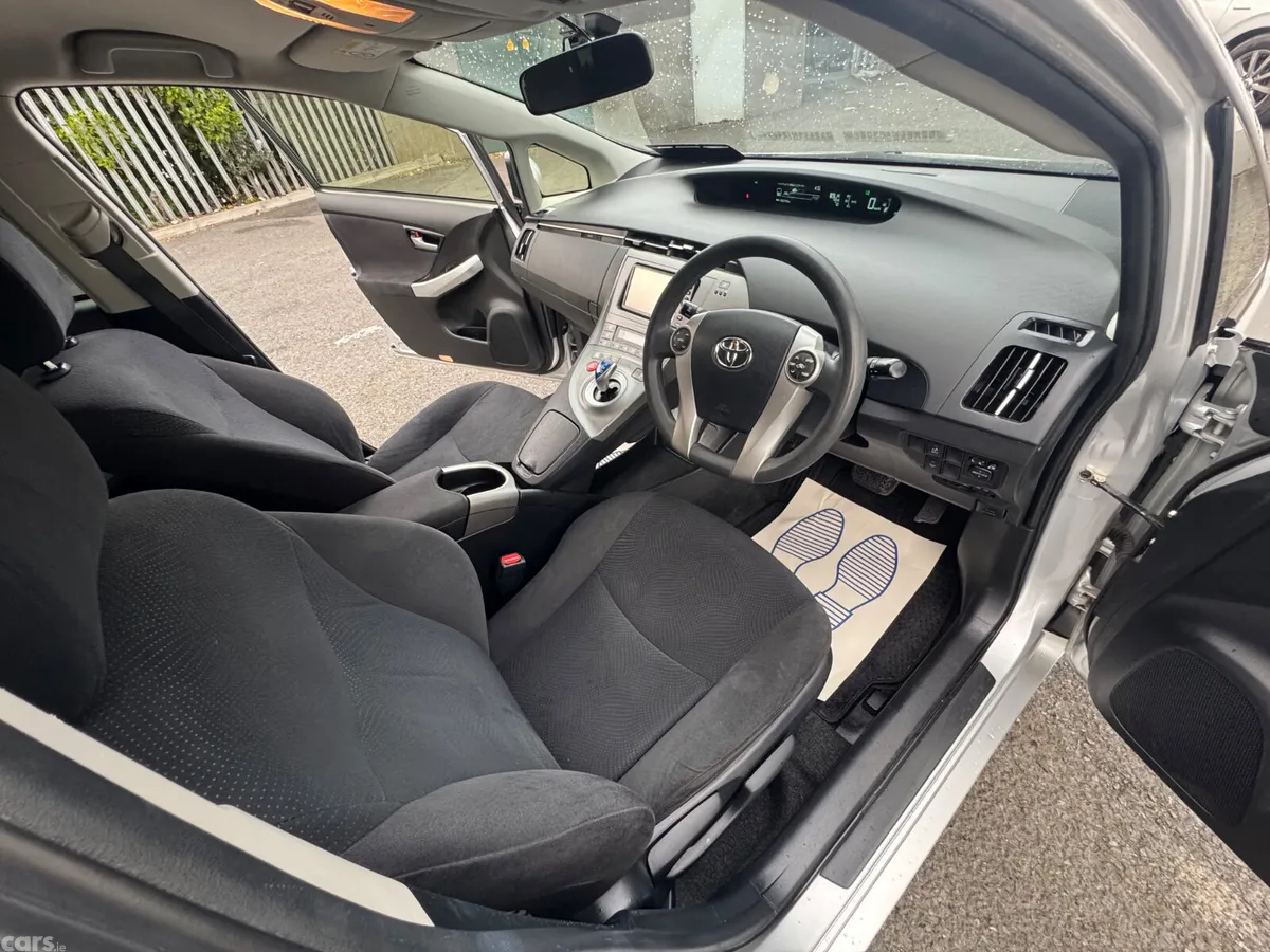 Toyota Prius Hatchback, Petrol Hybrid, 2014, Silver