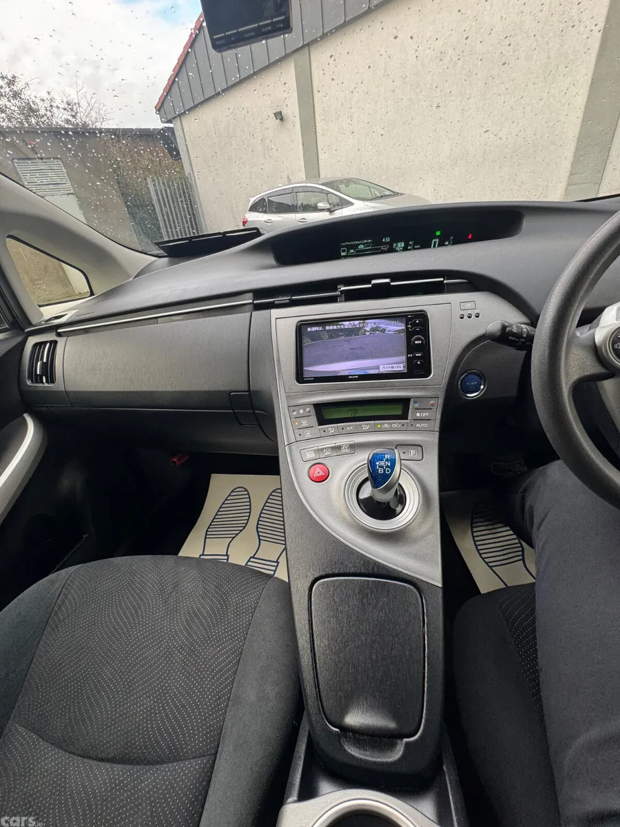 Toyota Prius Hatchback, Petrol Hybrid, 2014, Silver