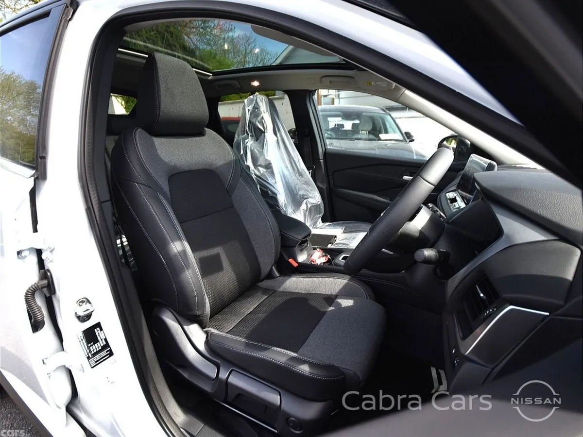 Nissan Qashqai MPV, Petrol Hybrid, 2026, White