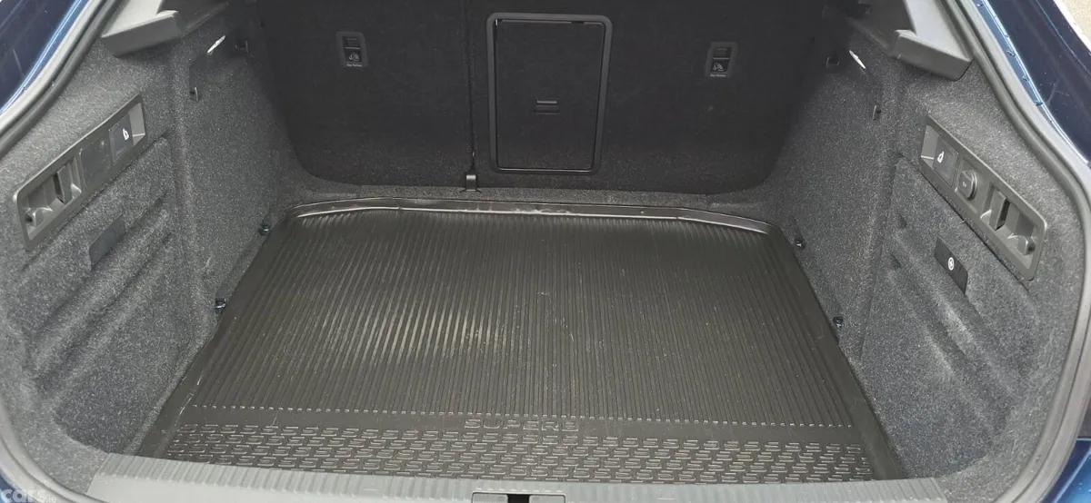 Skoda Superb Saloon, Diesel, 2022, Blue