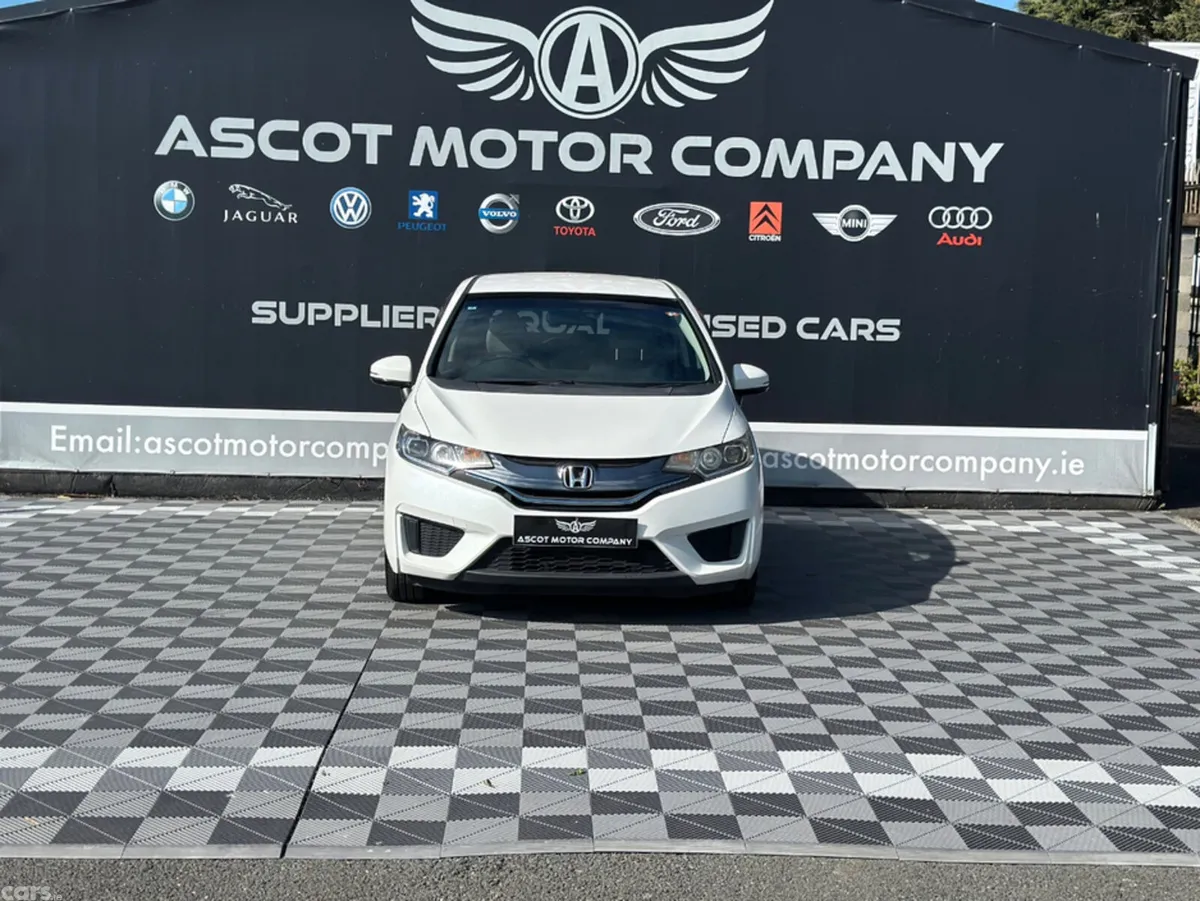 Honda Fit Hatchback, Petrol Hybrid, 2015, White