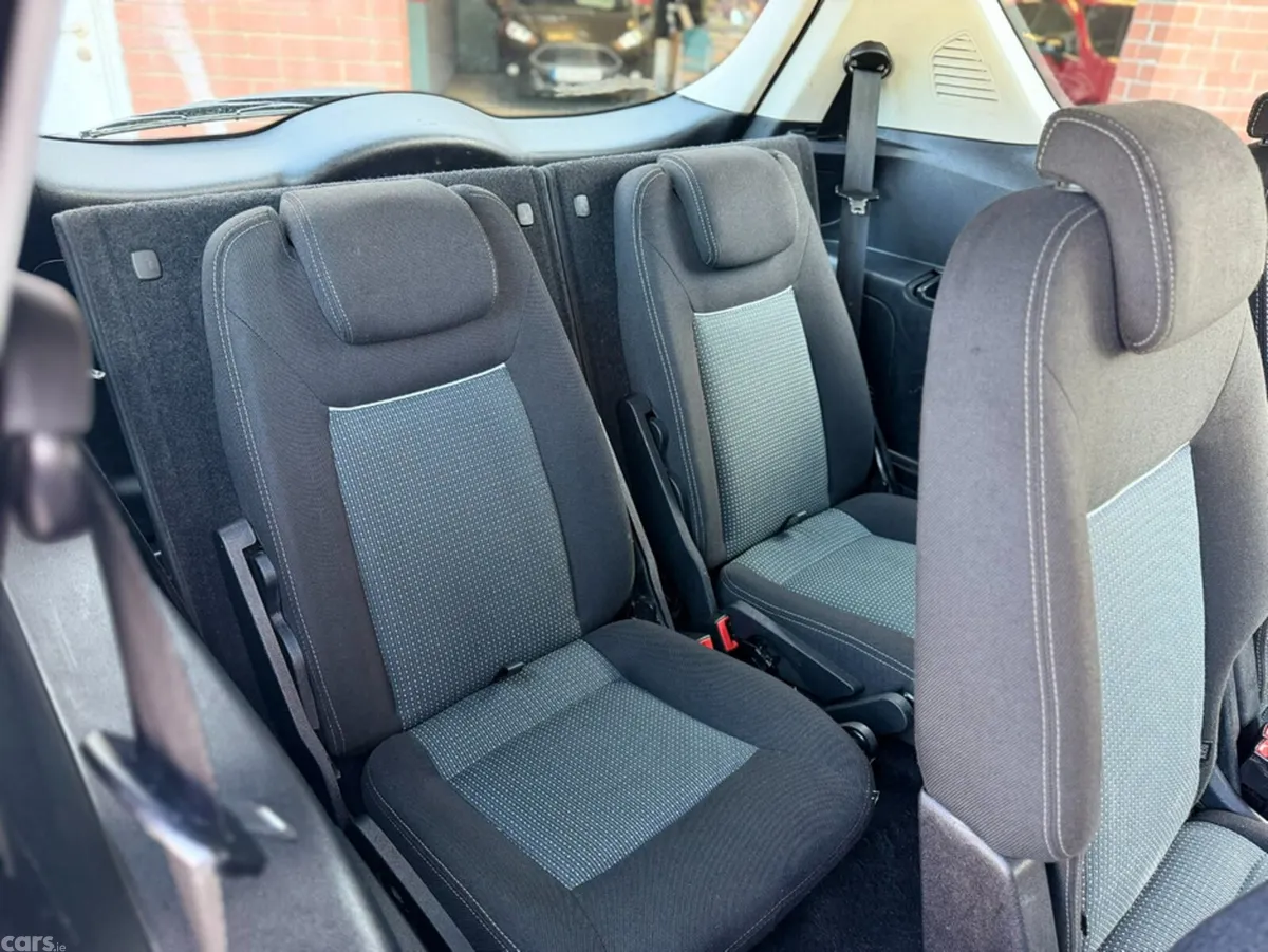Ford S-Max MPV, Diesel, 2014, Silver