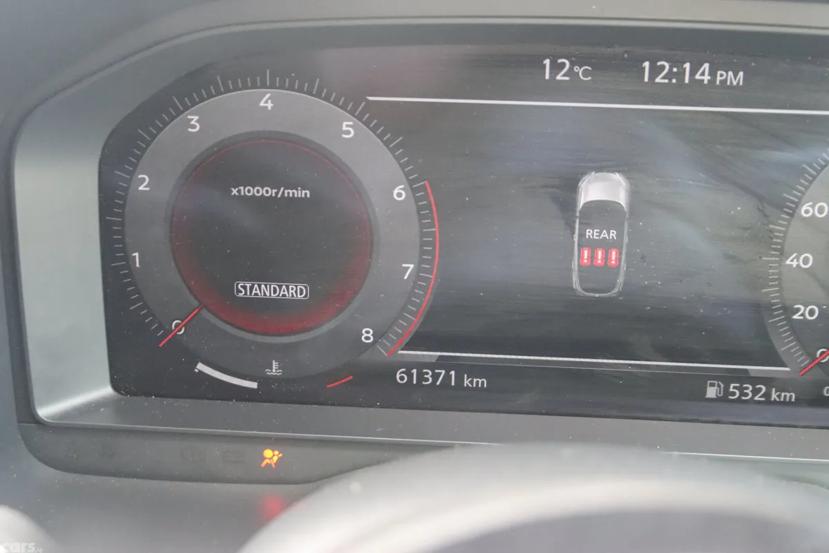 Nissan Qashqai MPV, Petrol, 2023, Red