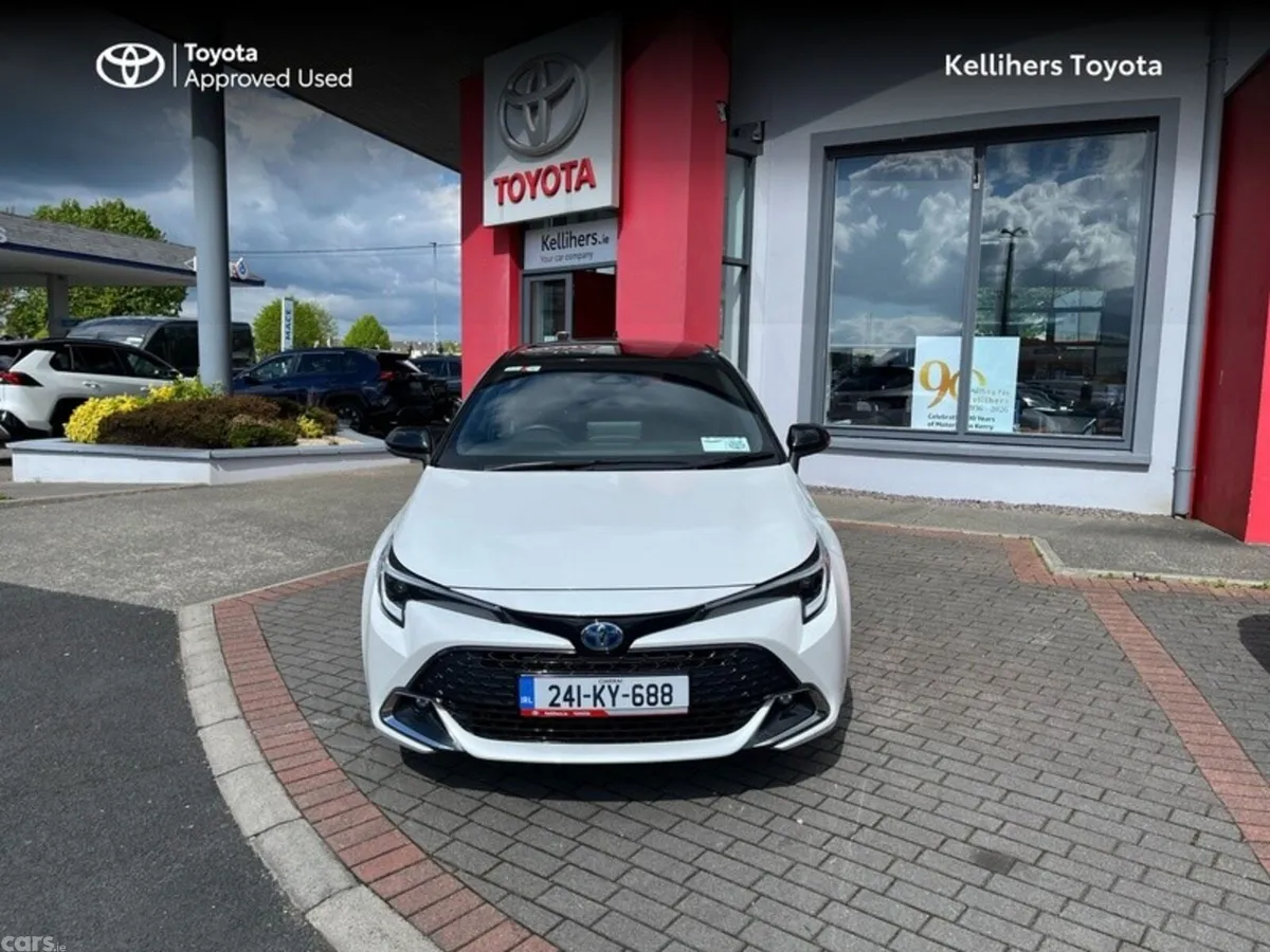 Toyota Corolla Hatchback, Petrol Hybrid, 2024, White
