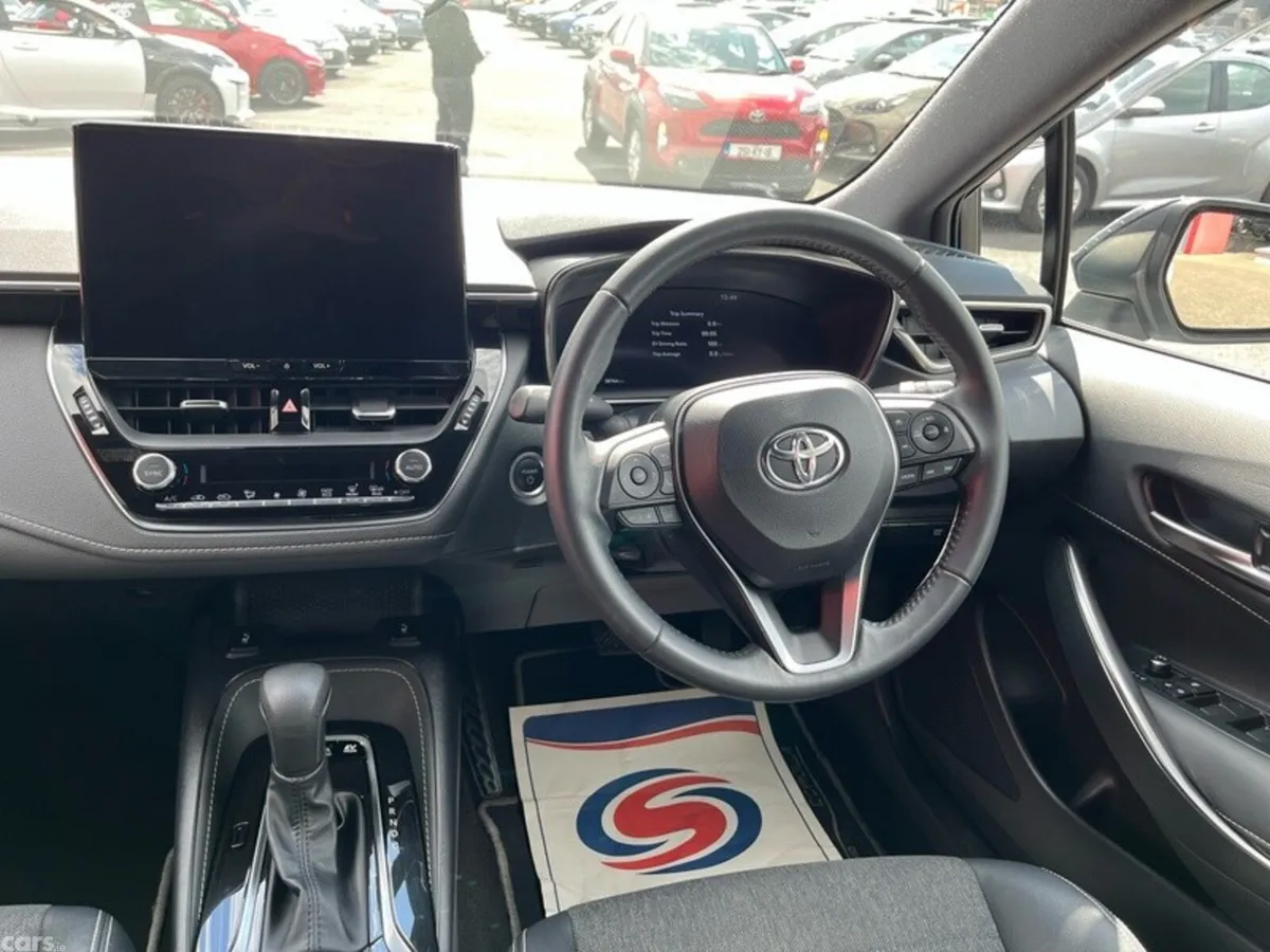 Toyota Corolla Hatchback, Petrol Hybrid, 2024, White