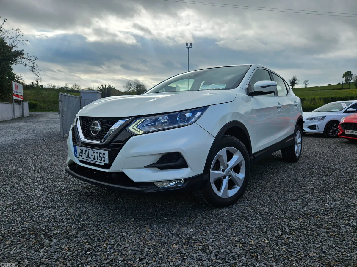 Nissan Qashqai Hatchback, Diesel, 2019, White