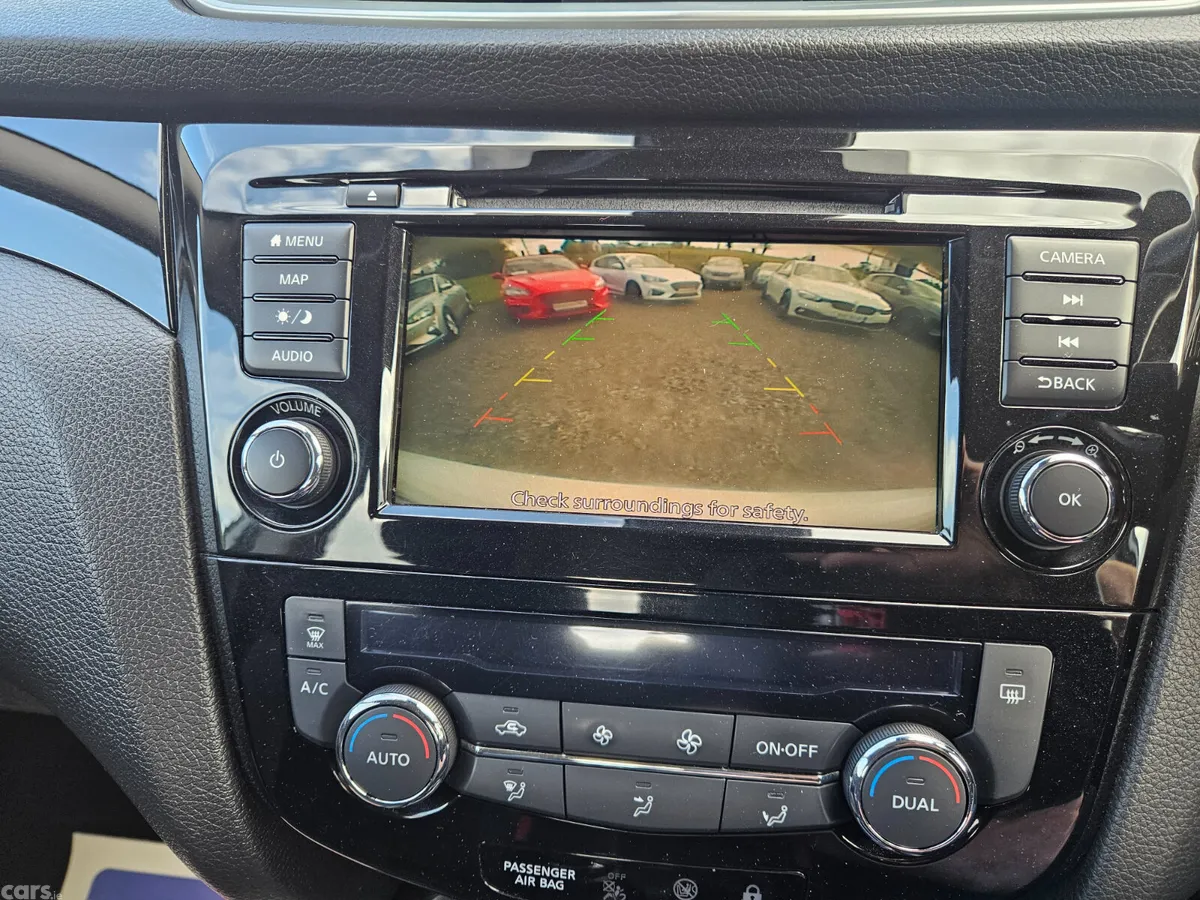 Nissan Qashqai Hatchback, Diesel, 2019, White