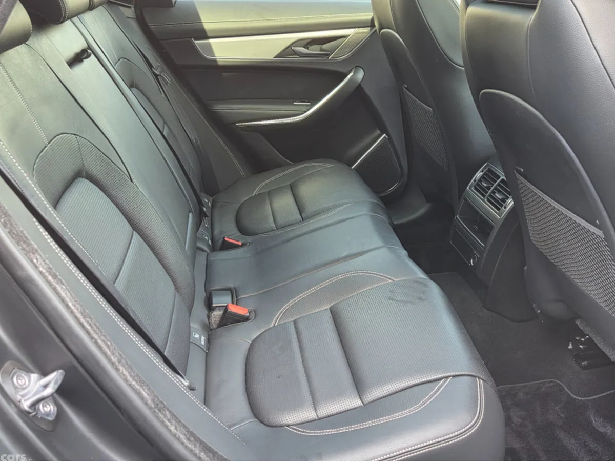 Jaguar F-Pace Estate, Diesel, 2021, Red