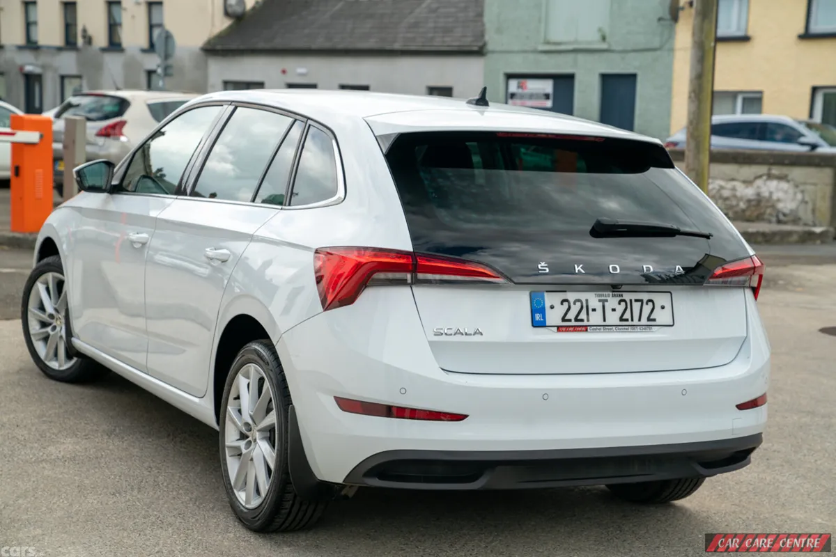 Skoda Scala Hatchback, Petrol, 2022, White